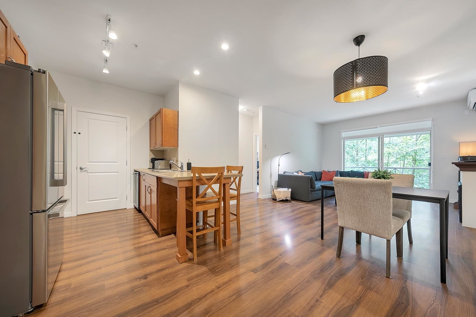 Property photo 004e74f4-b467-4018-a2ce-04af538d26a7