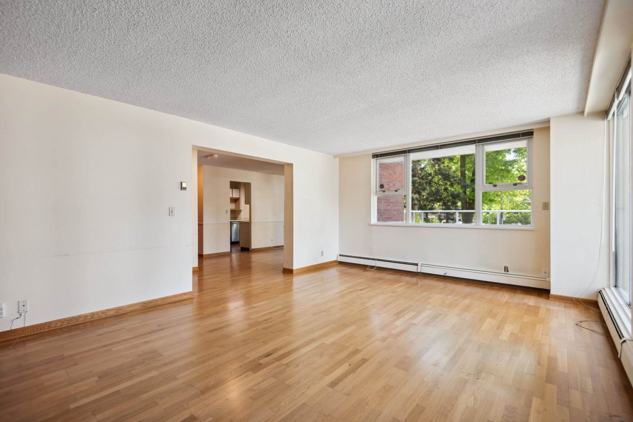 Property photo 06d96af0-a32a-41fb-93f7-10e91b674845