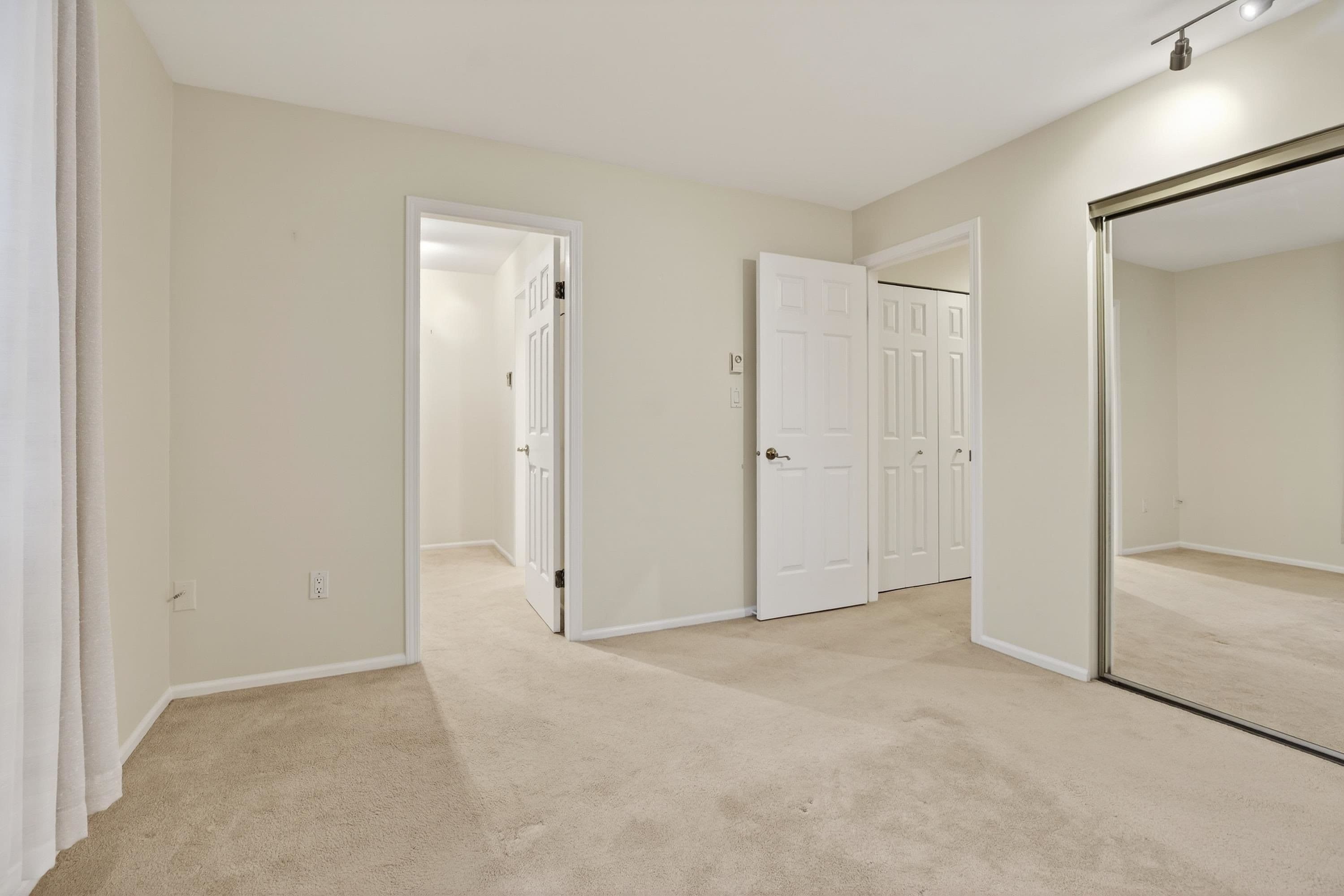 Property photo 077e32f6-e884-45db-a8e3-fd0413912070