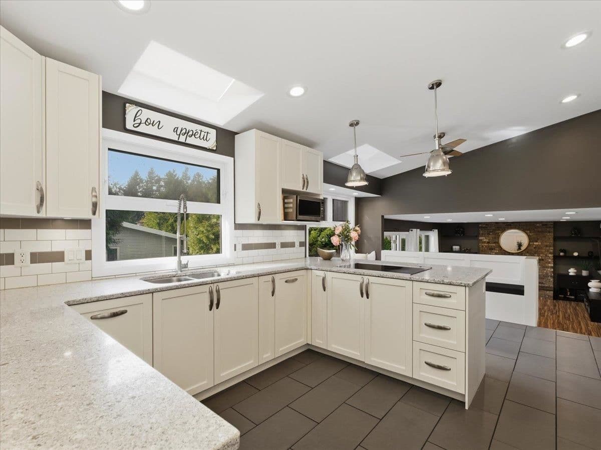 Property photo 17cf3a91-befd-448a-a480-37e6473a0642