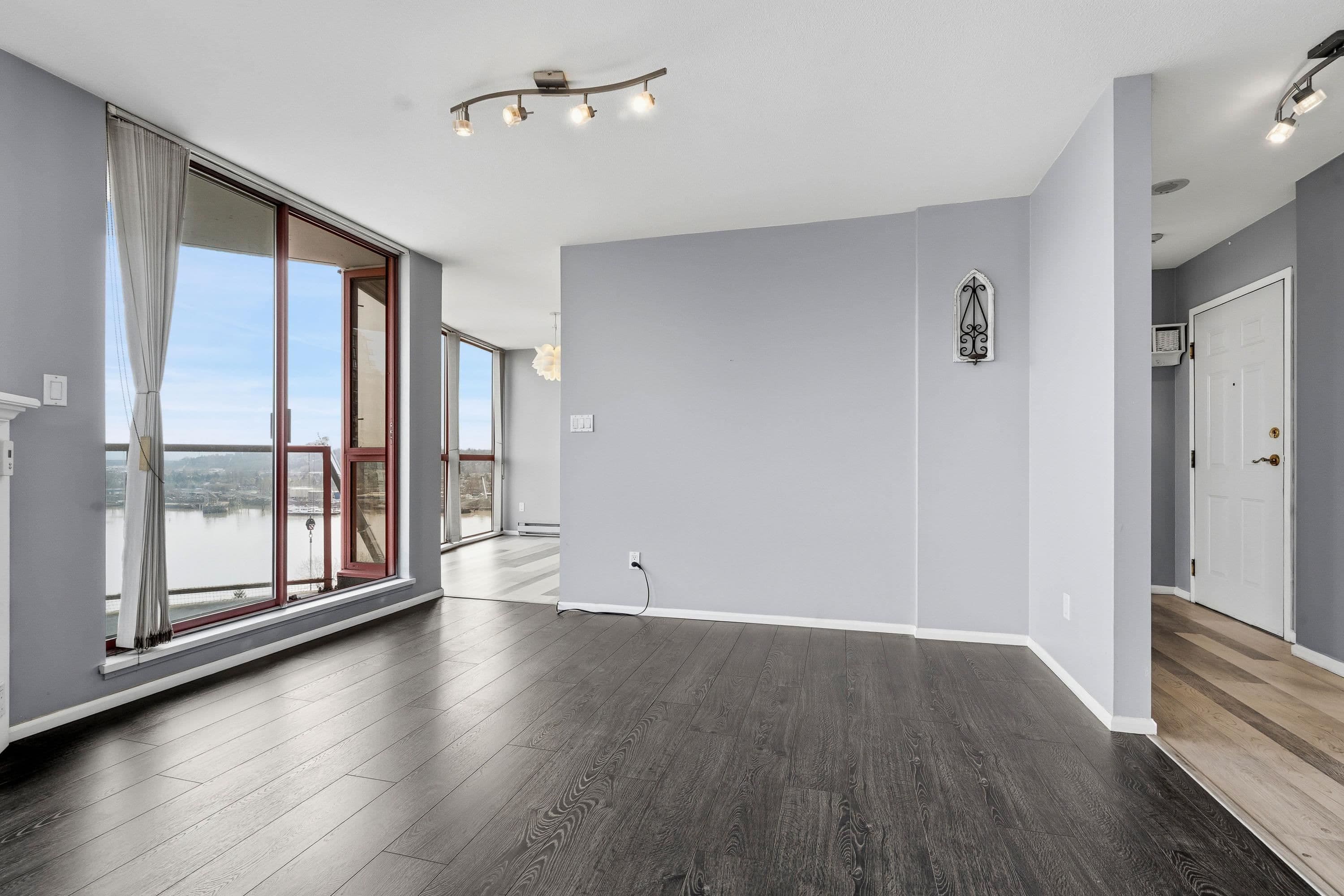 Property photo 17d27974-d377-40e2-86d2-bc12e7d51df9