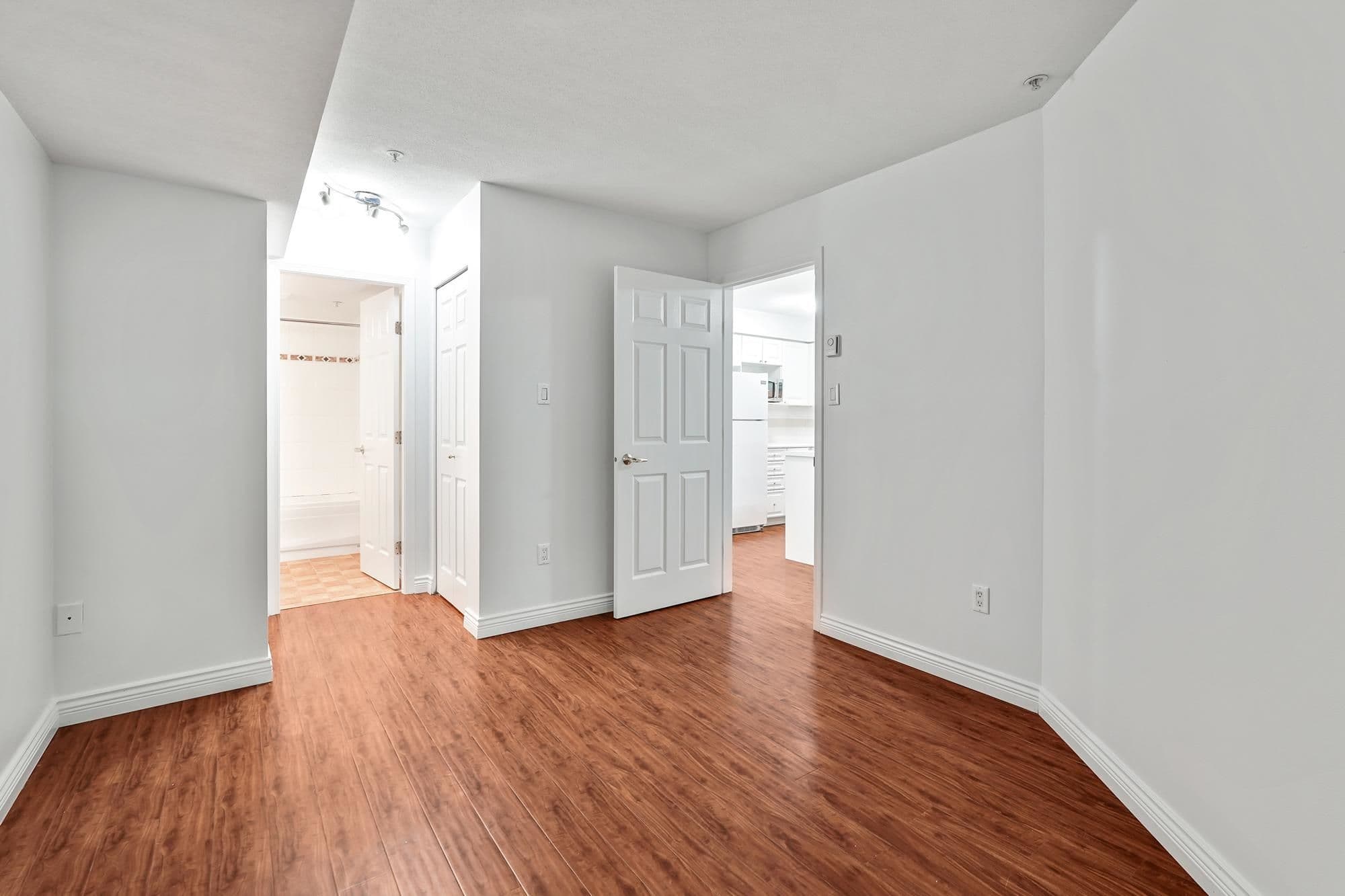 Property photo 19a3c1aa-a5c1-4f42-8d03-2b44d3e7d073