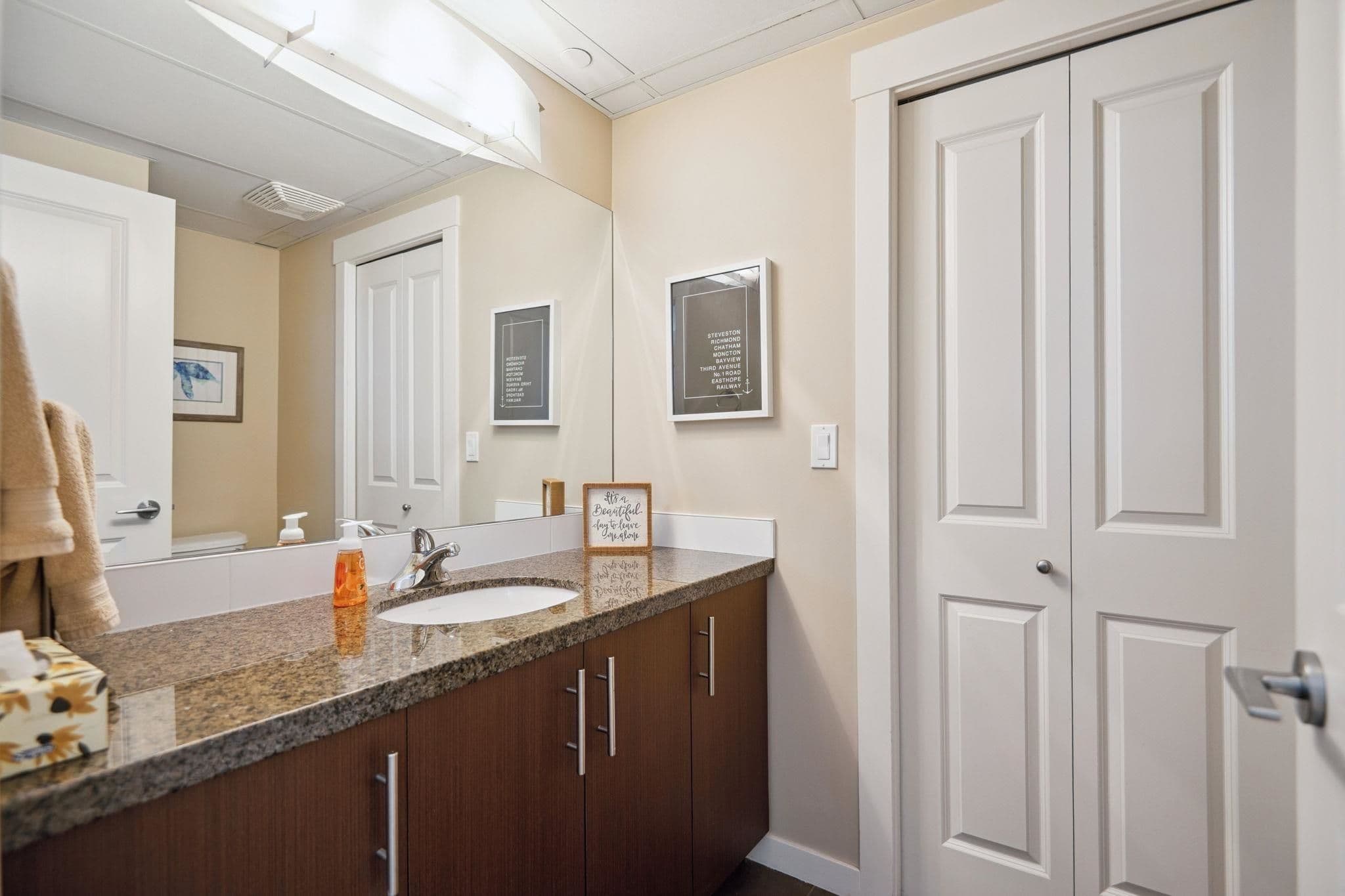 Property photo 2b0c91ef-3483-4542-b702-ece2d83cdfed