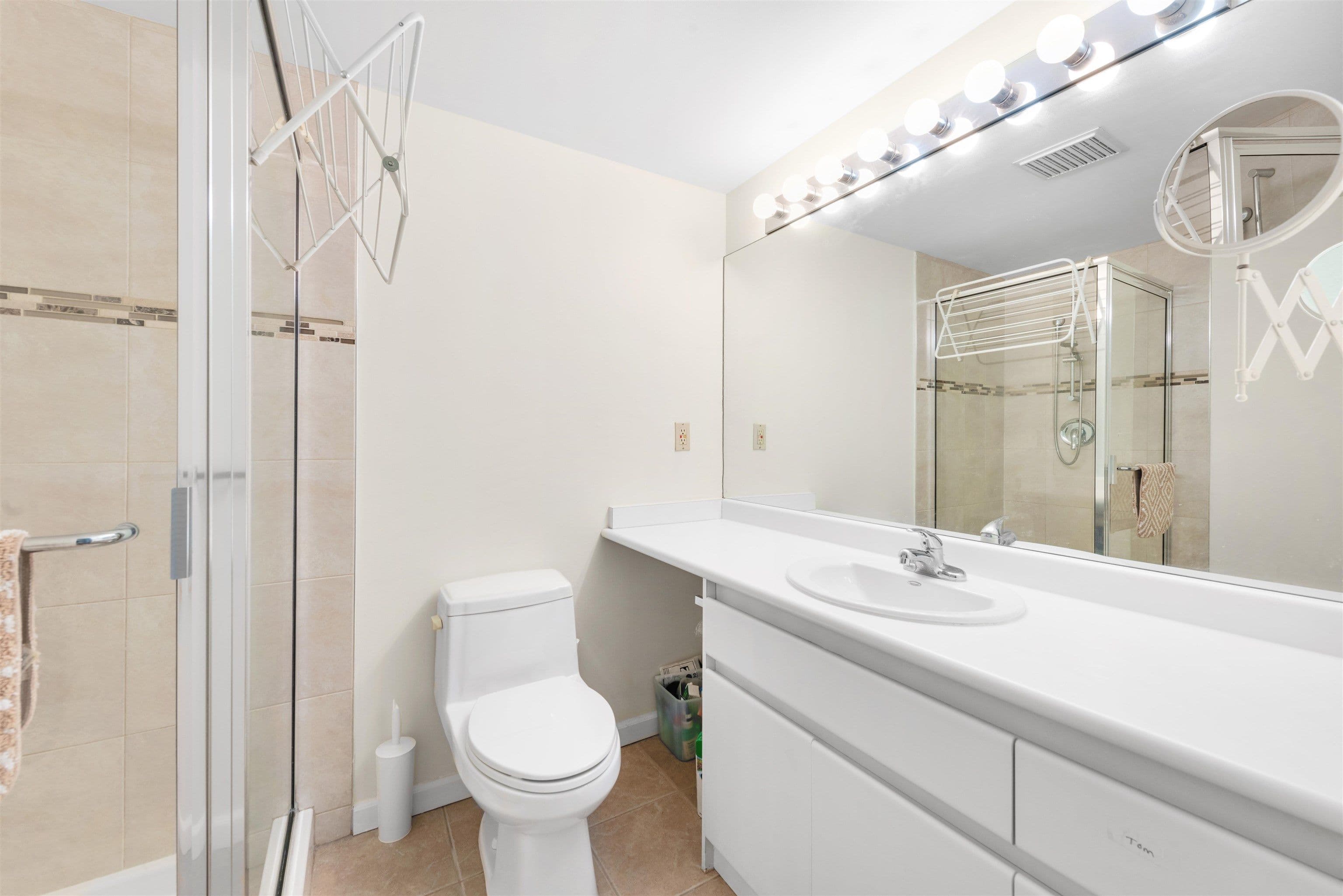 Property photo 2d739472-497e-4d92-9483-3145718c498b
