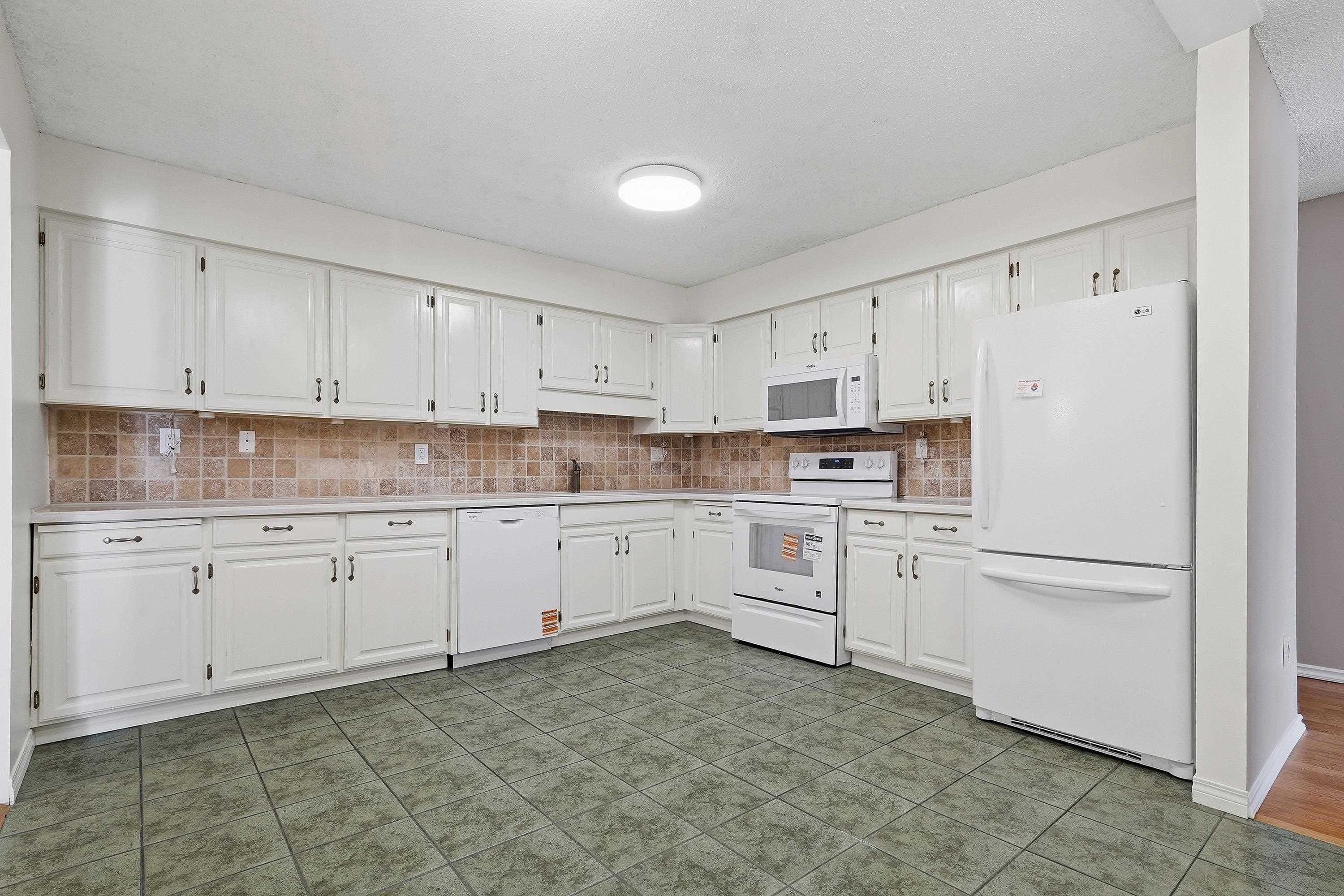 Property photo 31e129ac-ca55-42ee-aef2-770053330301