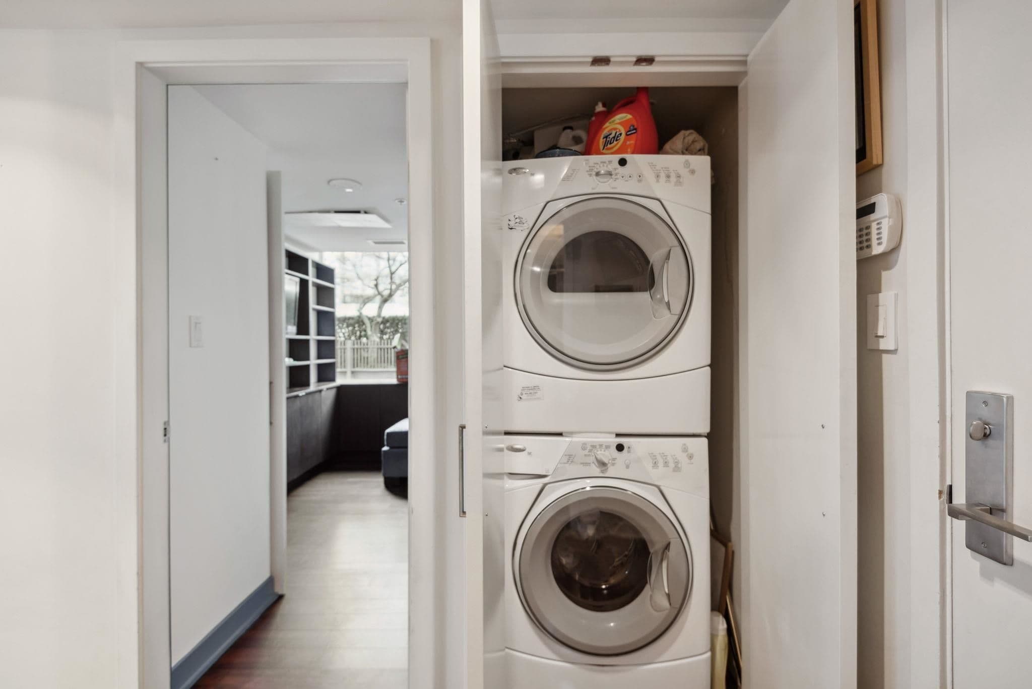 Property photo 31f03369-42e2-46db-88c4-e3b000a95432