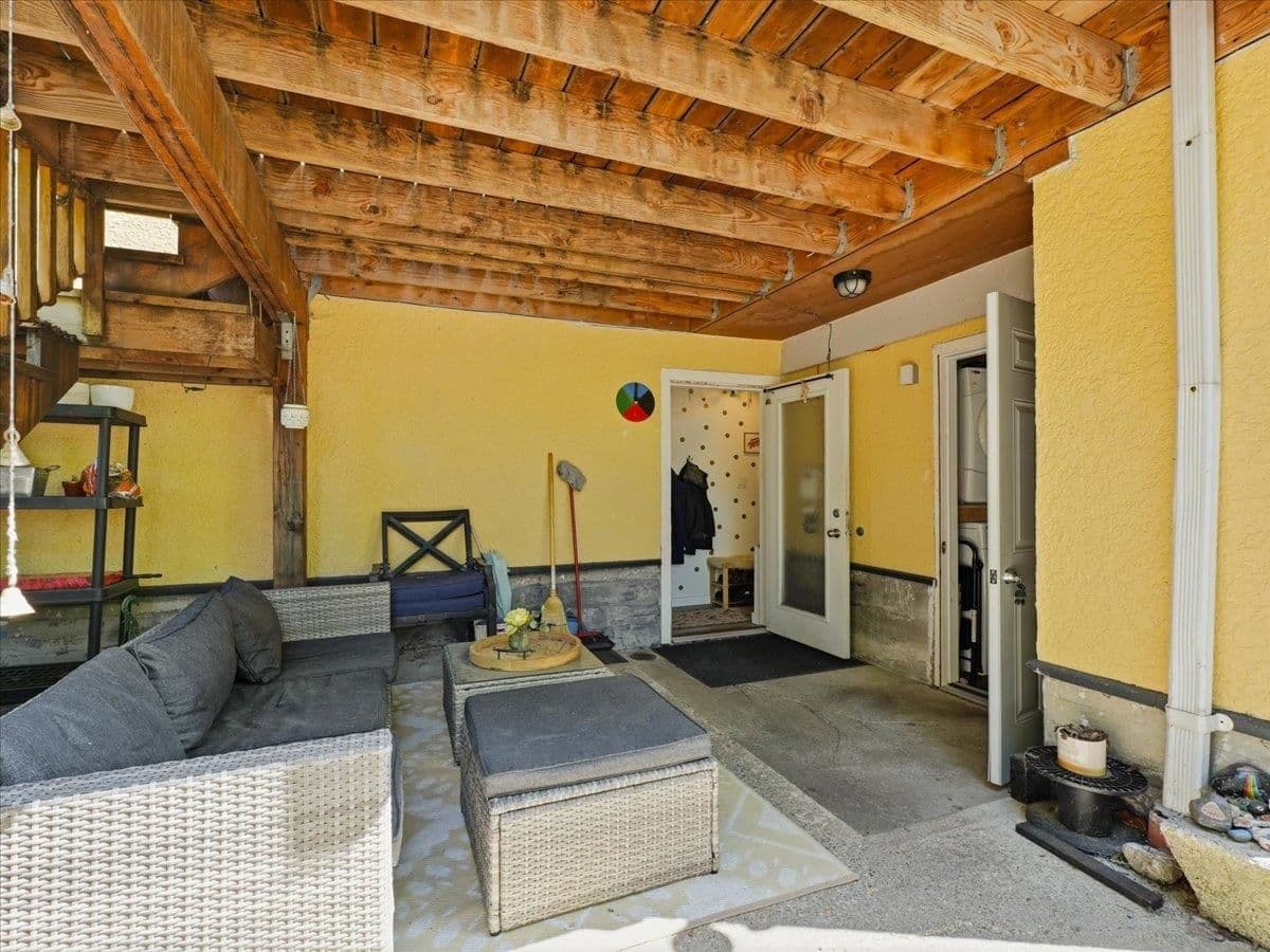 Property photo 321f76ba-7c0b-45e9-be07-72d74822412e