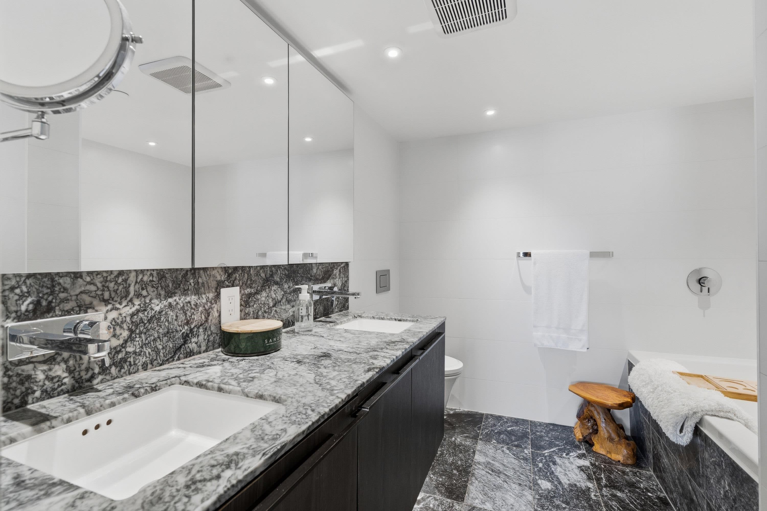 Property photo 349b0069-8aab-49ec-98f2-517777fd6840