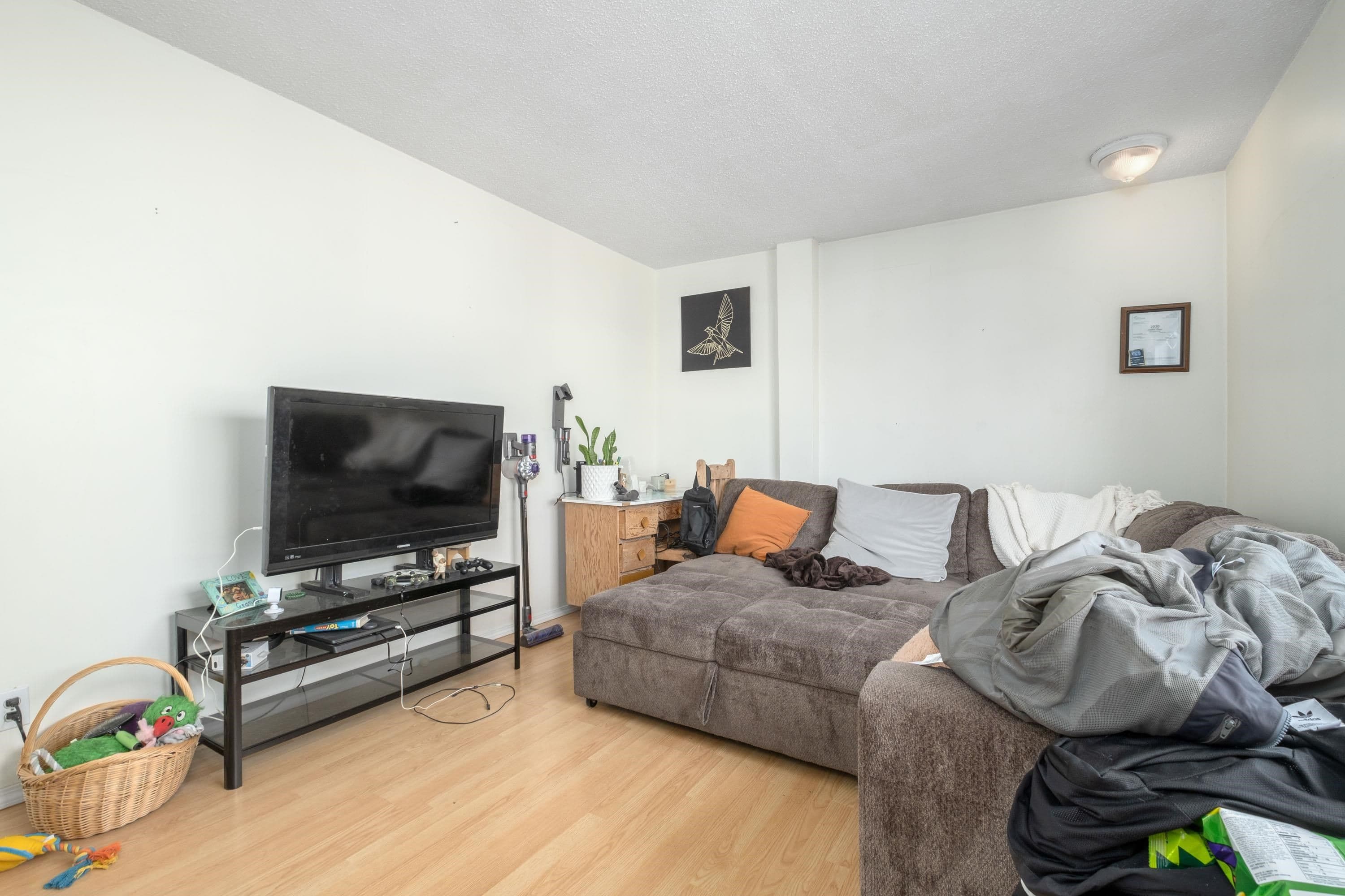 Property photo 35a3b0b5-cd2a-40eb-8113-2f8e01c7706f