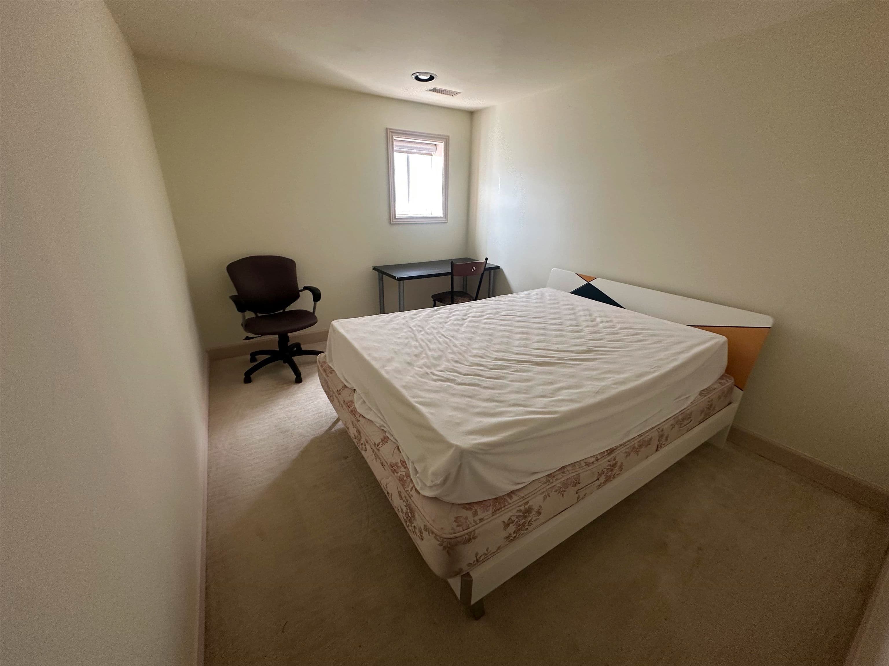 Property photo 390c79f3-cc10-42df-9ed2-0d92247d5d23