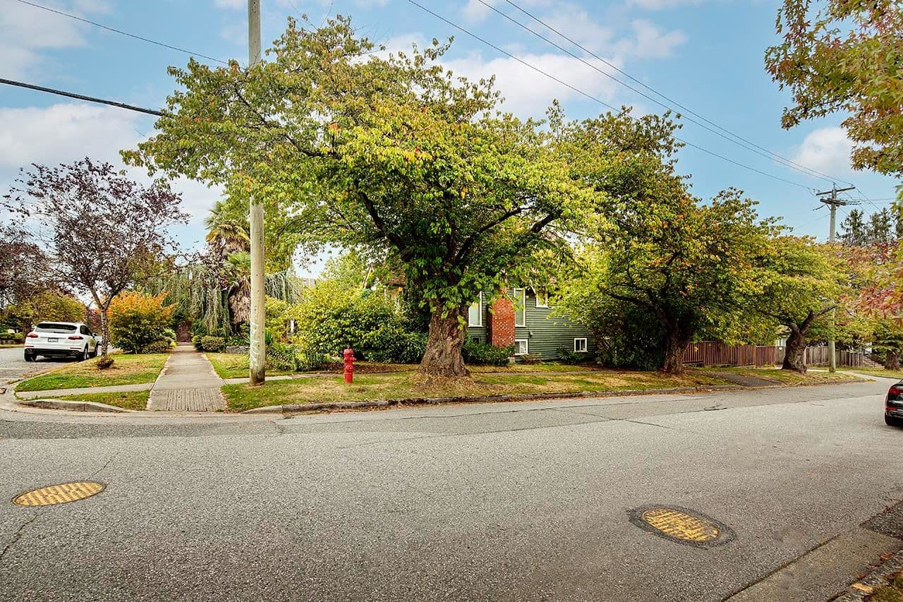 Property photo 3c225edf-5e18-4c90-8f0b-af86dbf64e7c