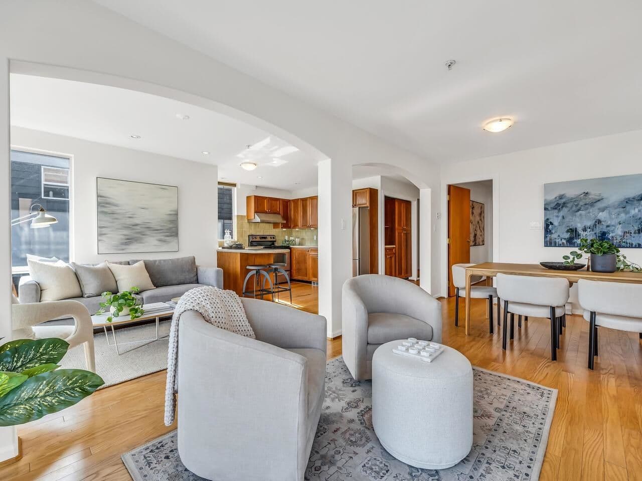 Property photo 42e6075f-b6c1-445c-b89a-6d77a8f2d742