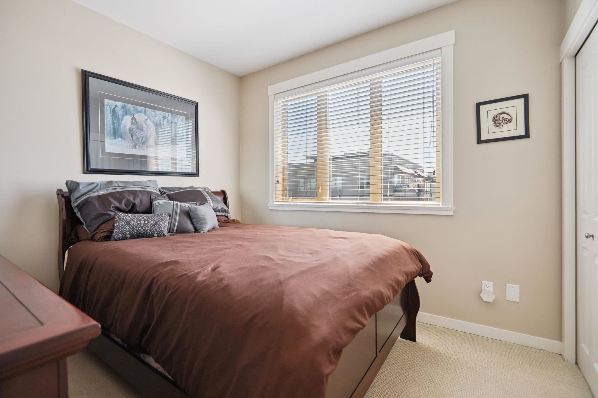 Property photo 46b78102-6618-4f9e-9427-fcf030c04dde