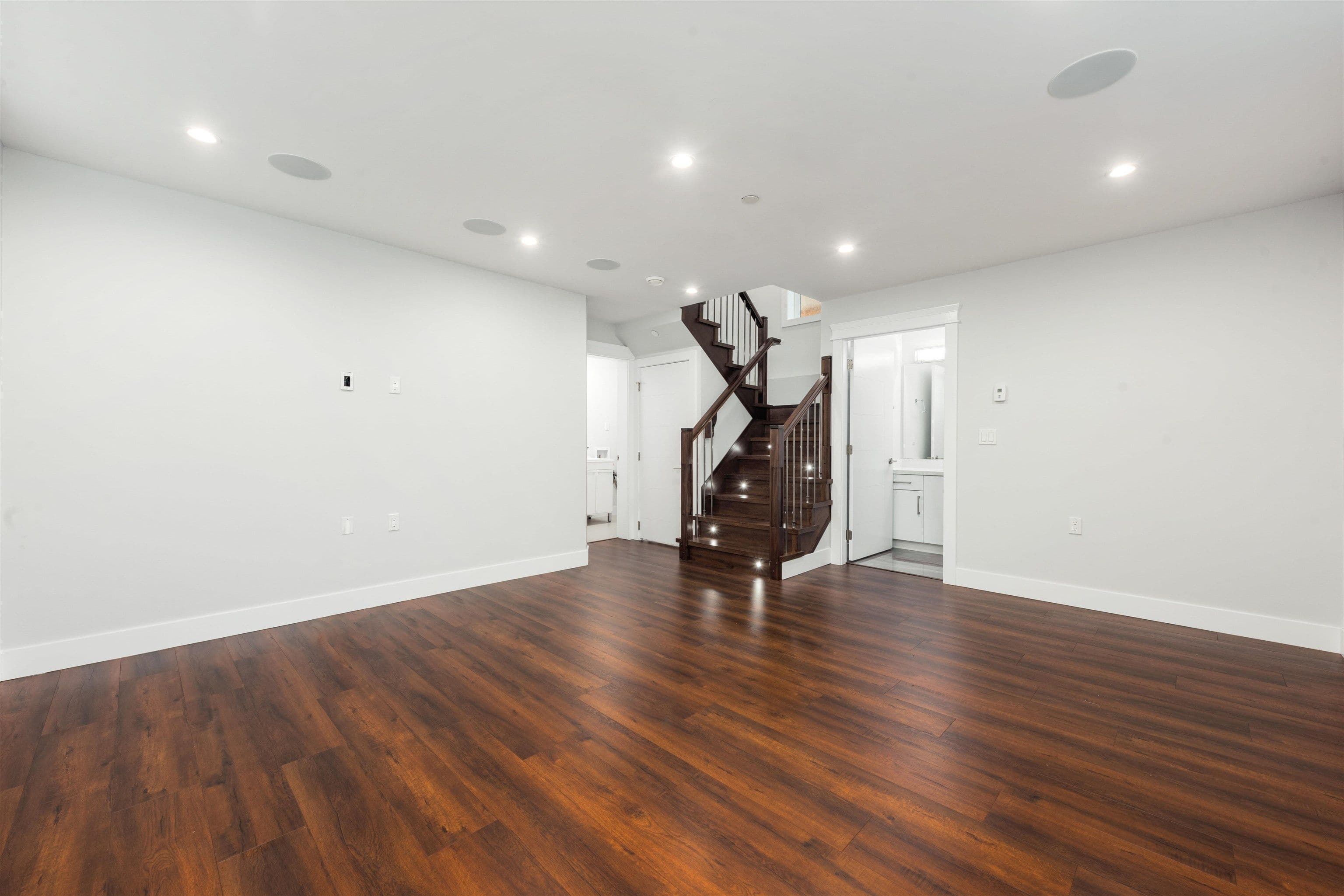 Property photo 4e51a145-ceab-469a-8611-f03af96263c6