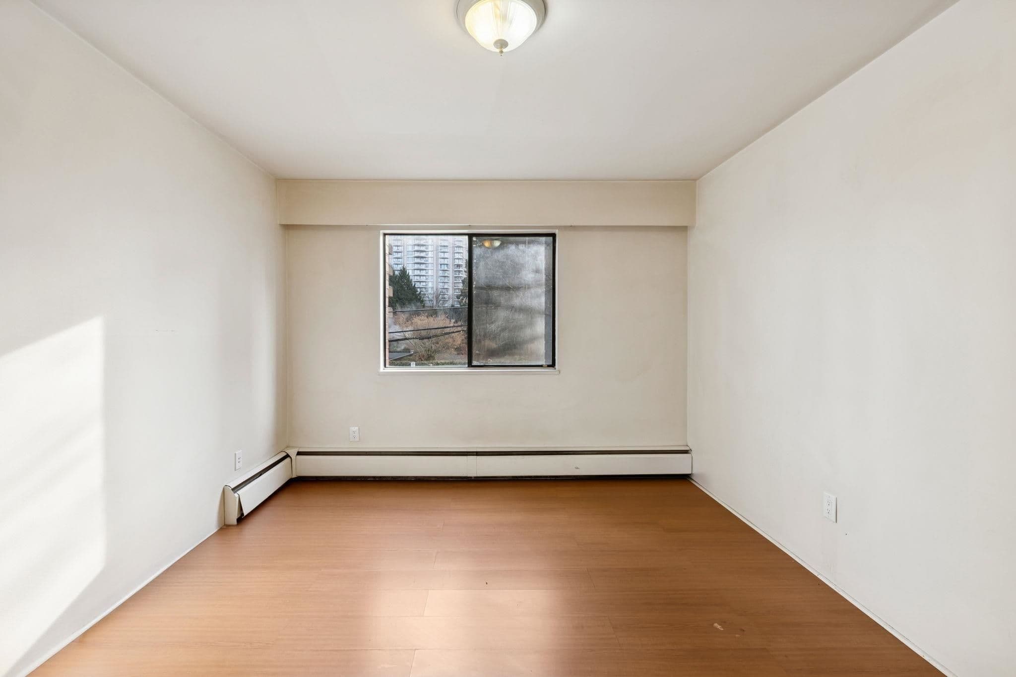 Property photo 5b12dcfe-8617-4d0e-8aad-005fb09a7262