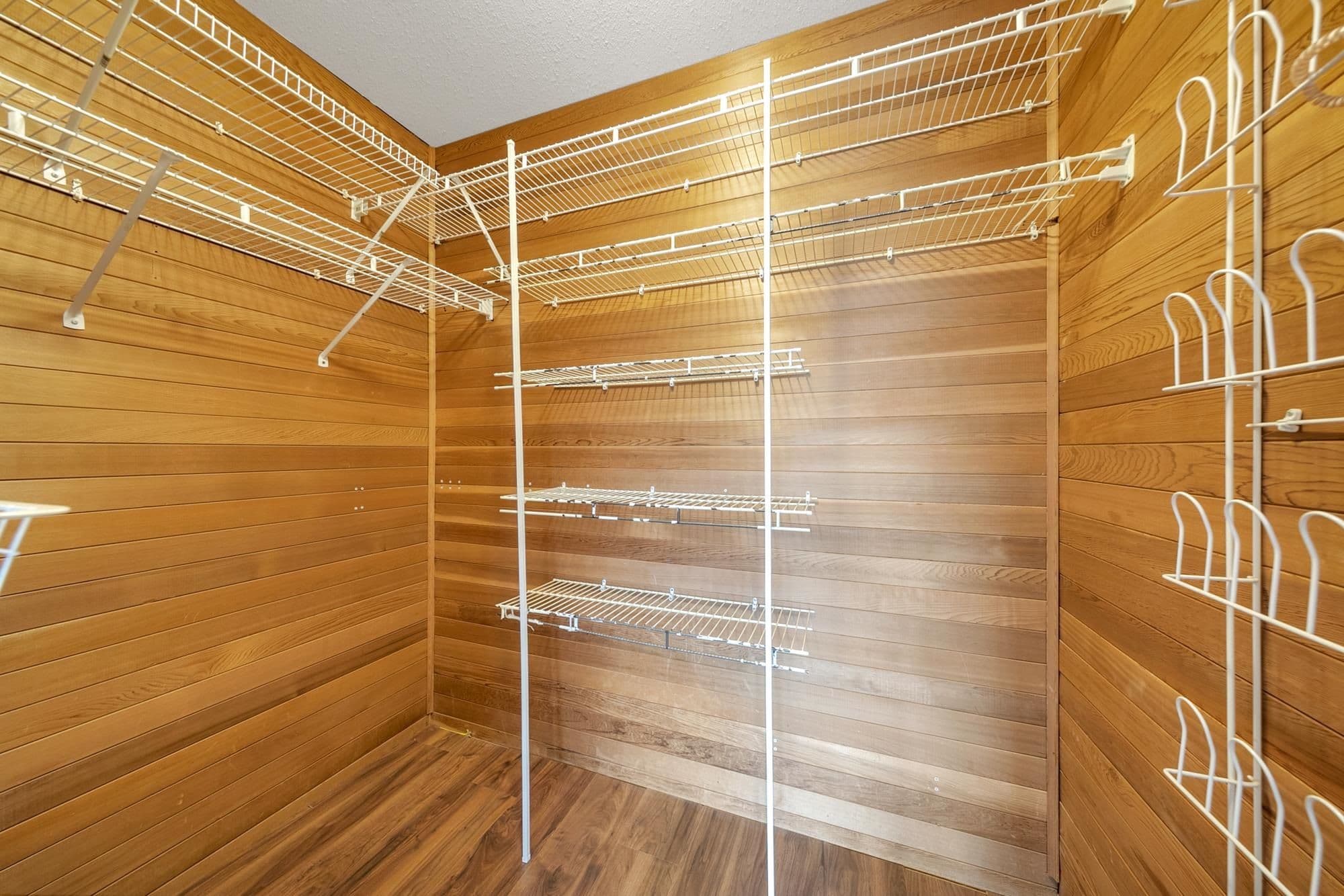 Property photo 5dd3f3d8-b77d-44f9-b7e8-0bf937b344c0