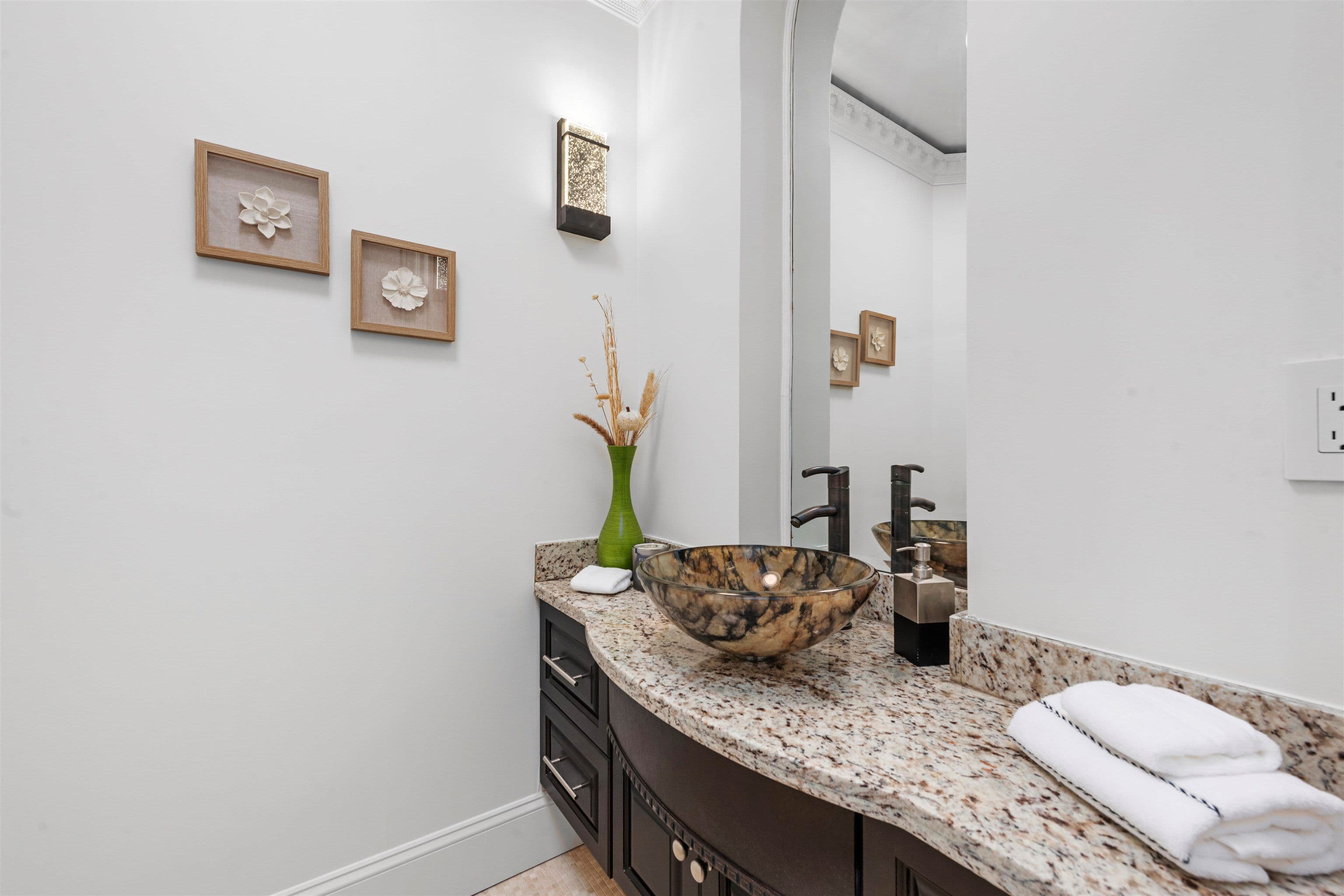 Property photo 60377b5e-e059-4fb5-aa1e-68b7f5e03640