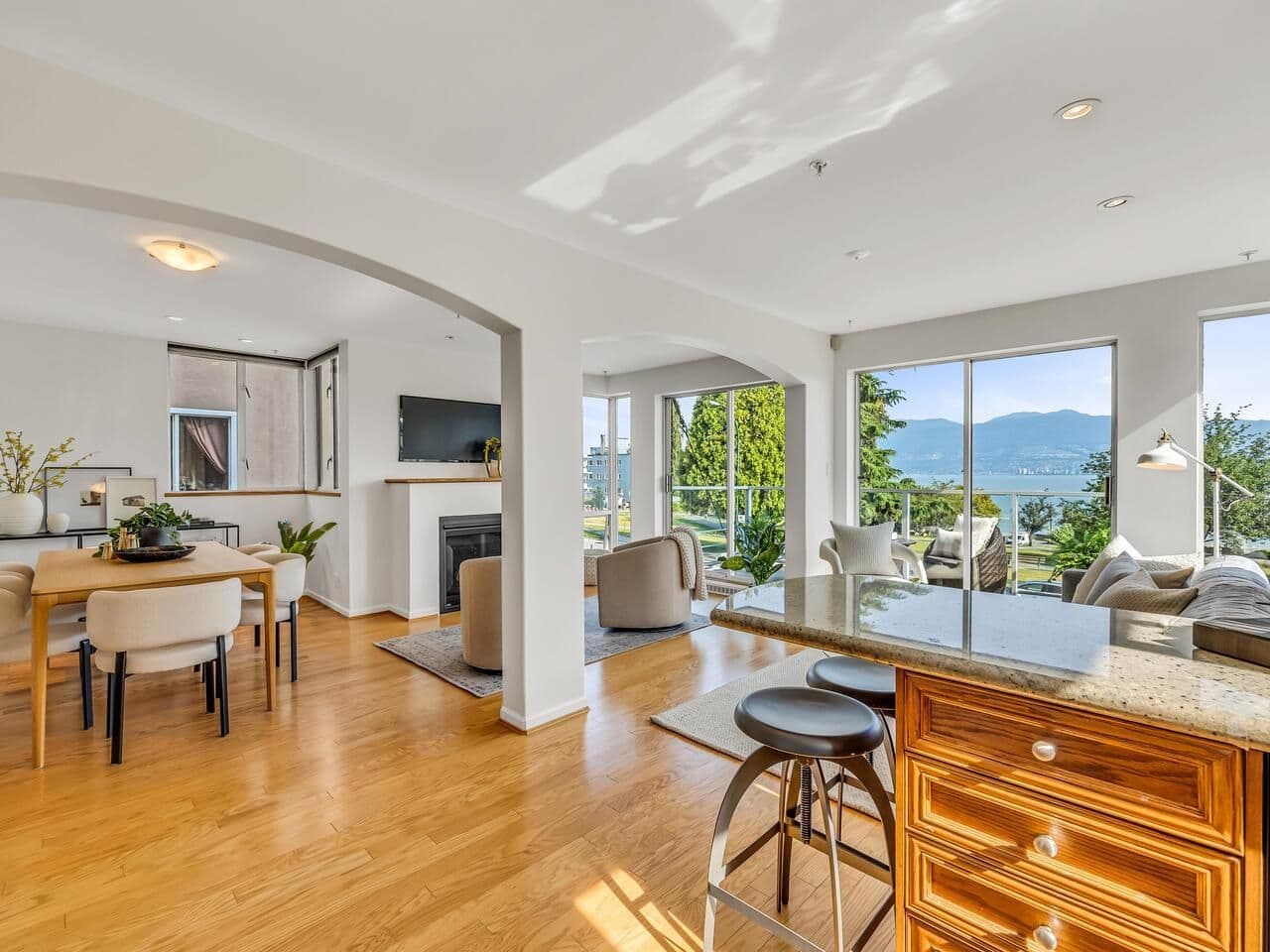 Property photo 6480574a-e3fb-4339-9012-8bd077f301f1