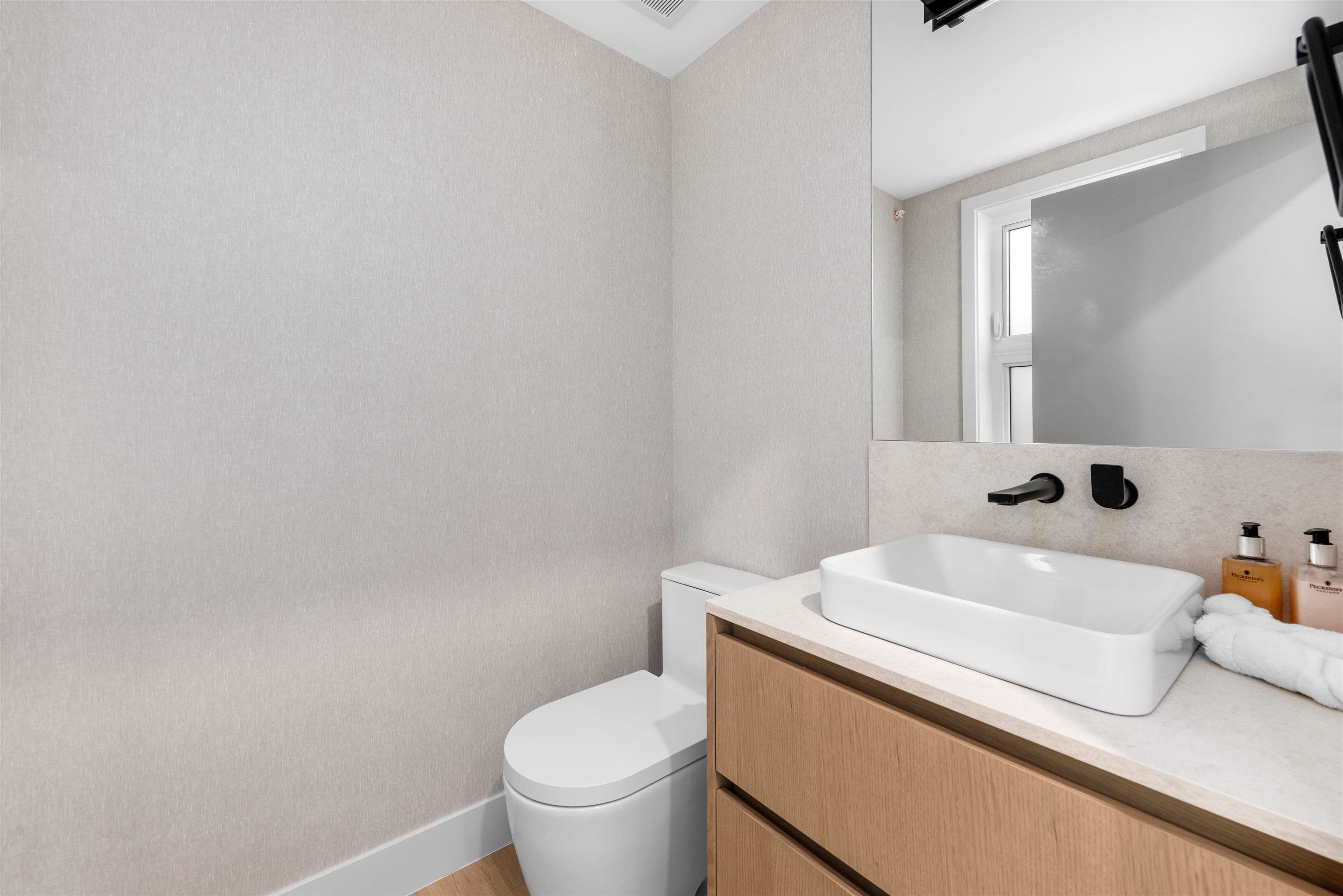 Property photo 660102dc-9ca5-4f67-933f-dfd4e7eb6eea