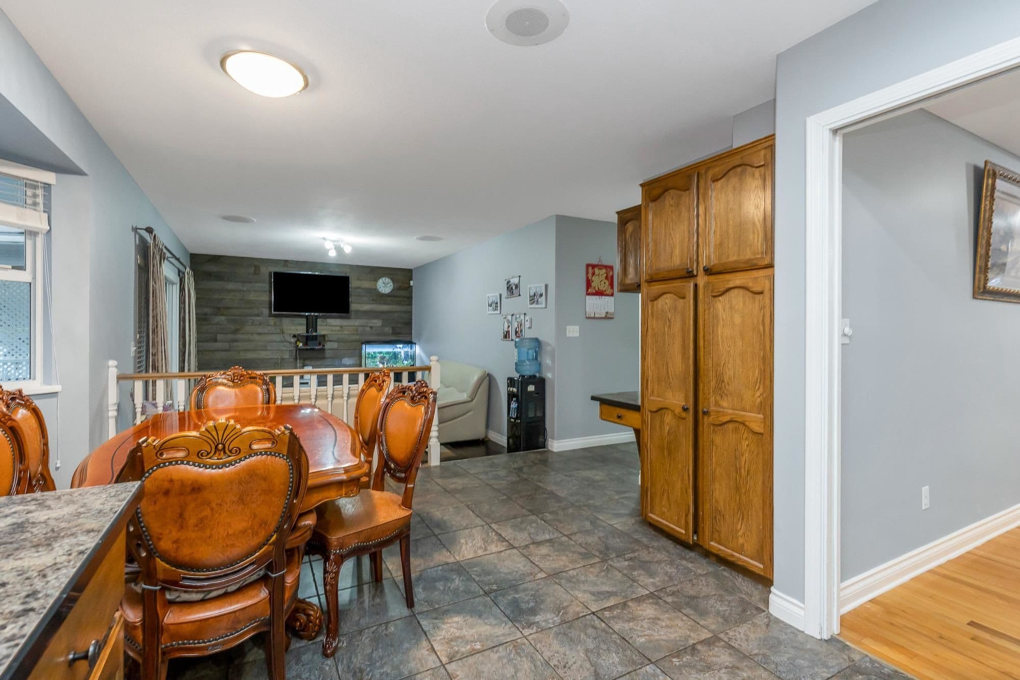 Property photo 6a6d24c6-62cd-46a0-aa5b-d72a703af490