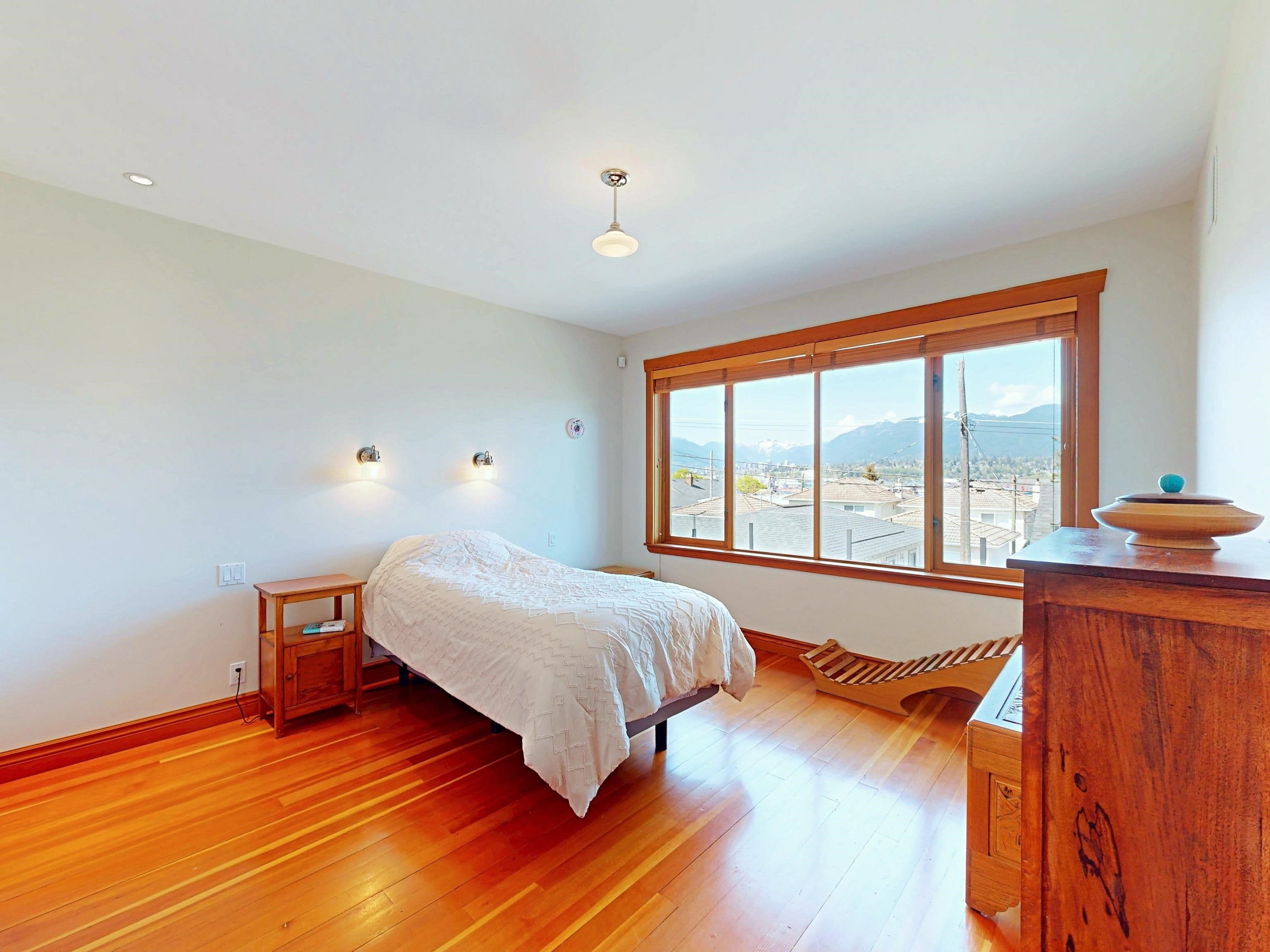 Property photo 6b19c70a-8c44-4572-8804-8029ddb7375d