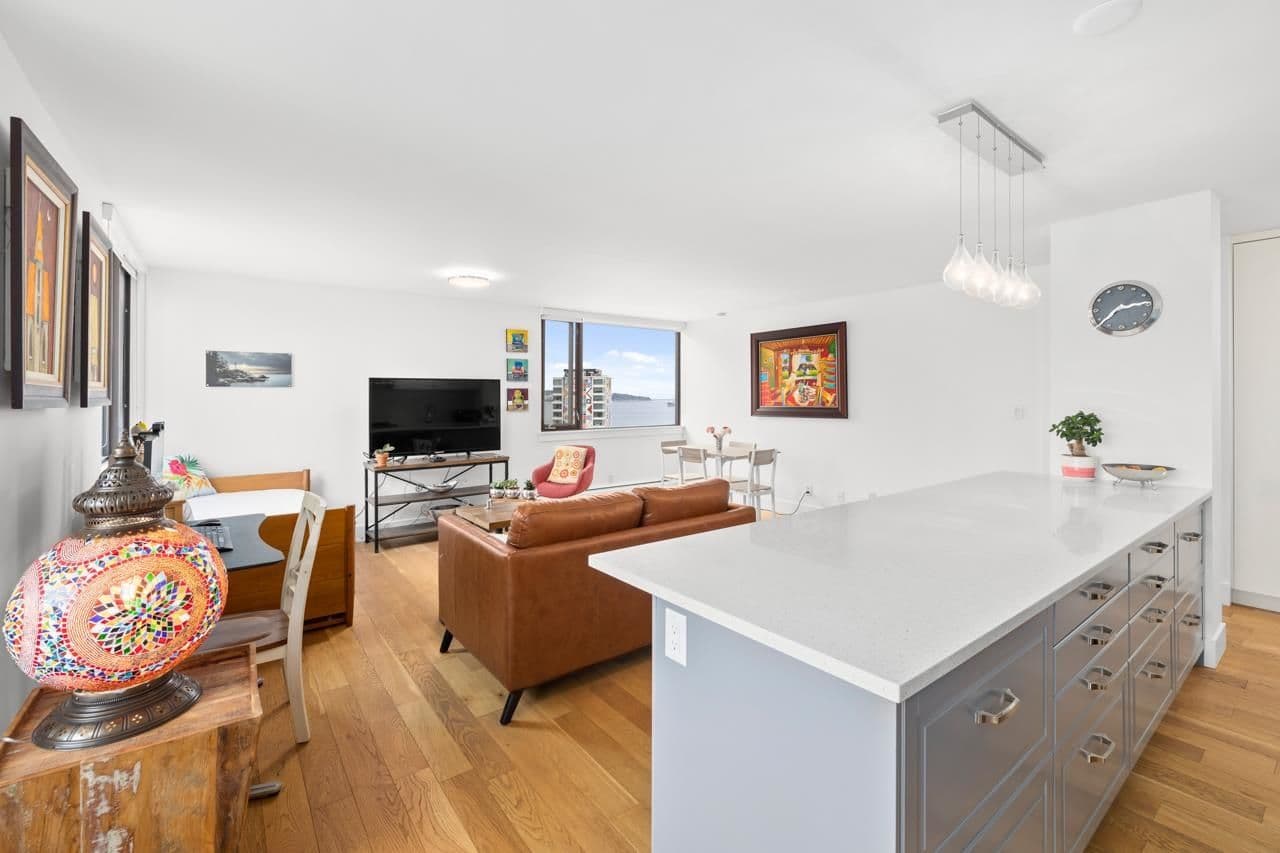 Property photo 6b31d17c-3df4-45eb-aed6-c5717c8bfbe7