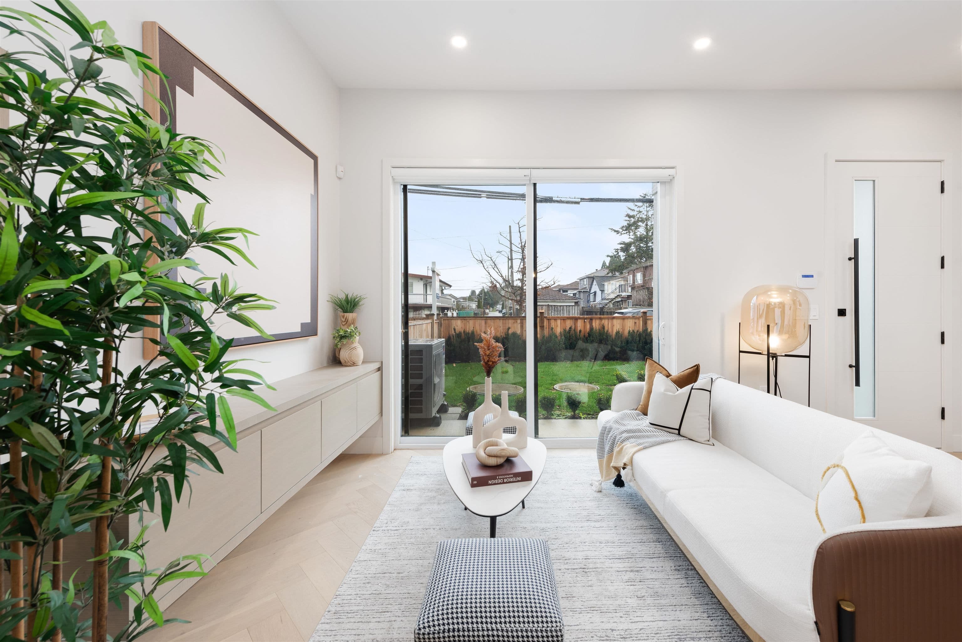 Property photo 6f8778aa-ddeb-4d23-b0f2-47c2b48063c1