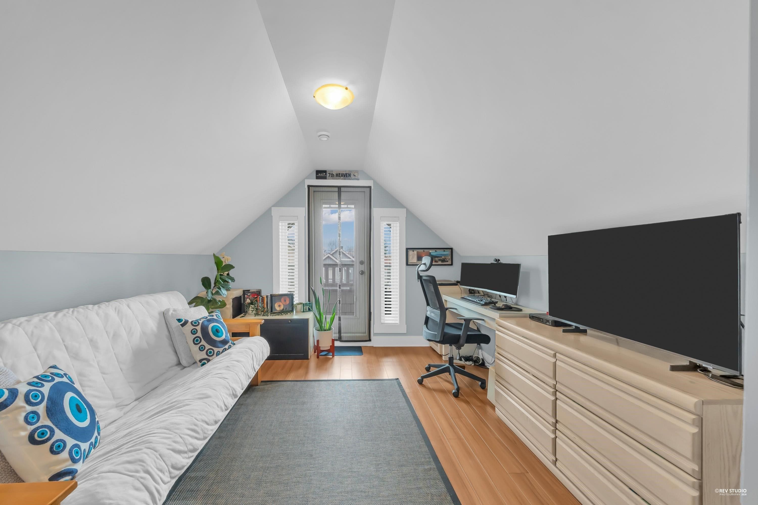 Property photo 6faf853c-146d-4b70-aa9b-eafe2ba67360
