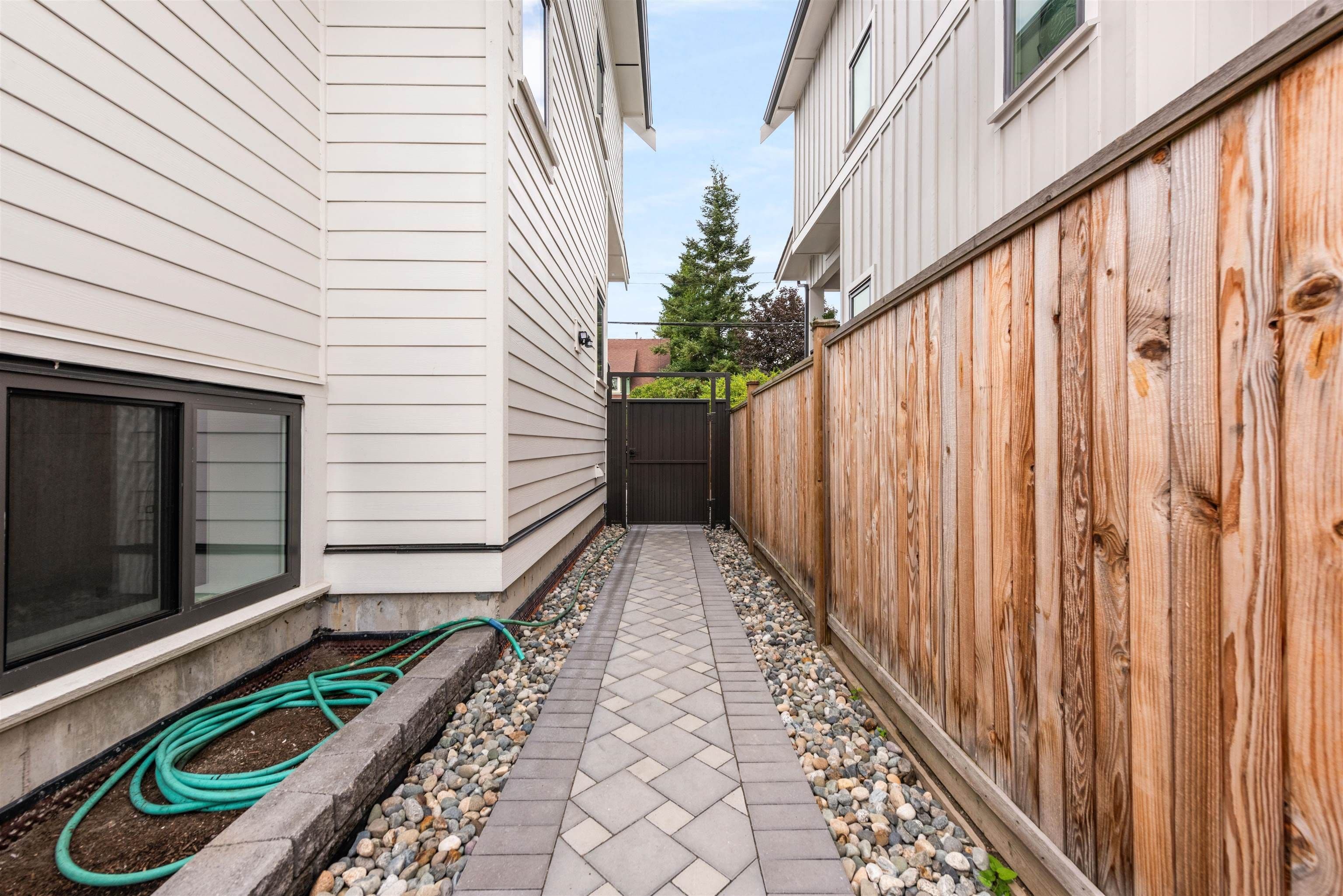 Property photo 728e5627-0bca-430f-8e7d-decb115f15fe
