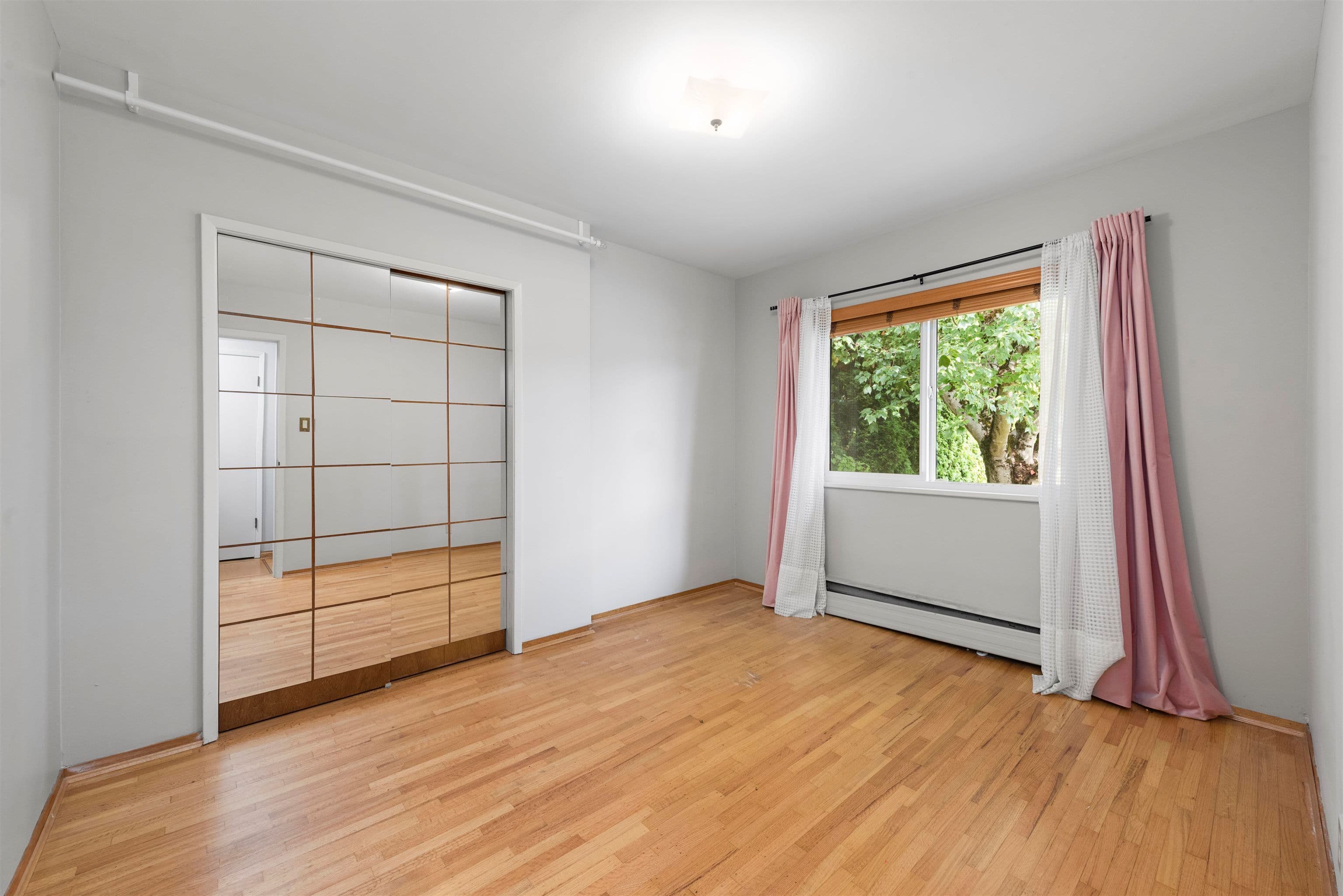 Property photo 732e7676-a5b4-4173-a26a-65943d943879