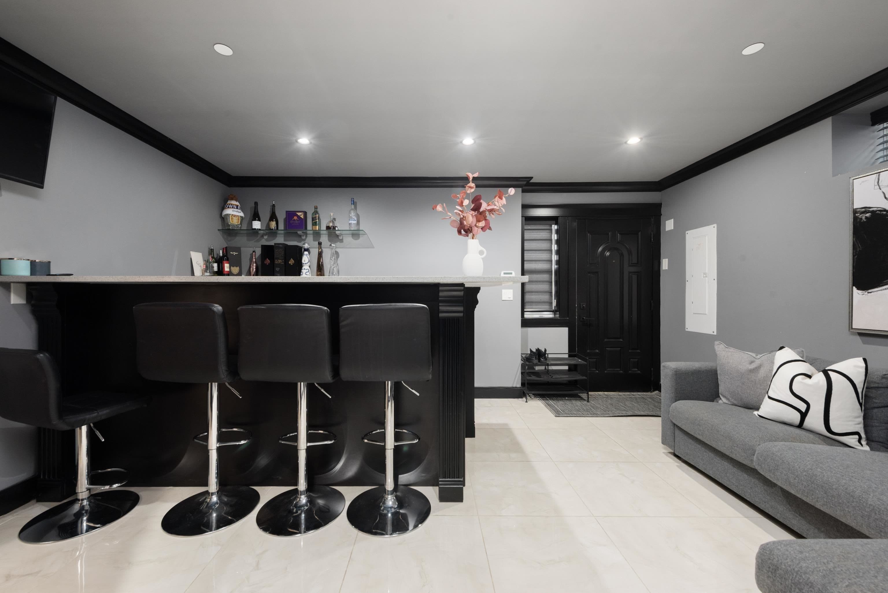 Property photo 74949143-3328-4ced-886f-8d8abfd32d8d