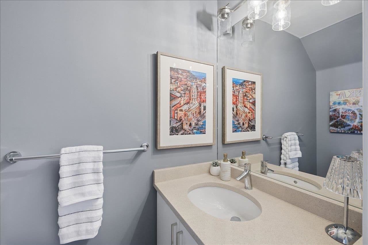 Property photo 76e5e47a-8aa6-425d-af9e-cb5b780472ca