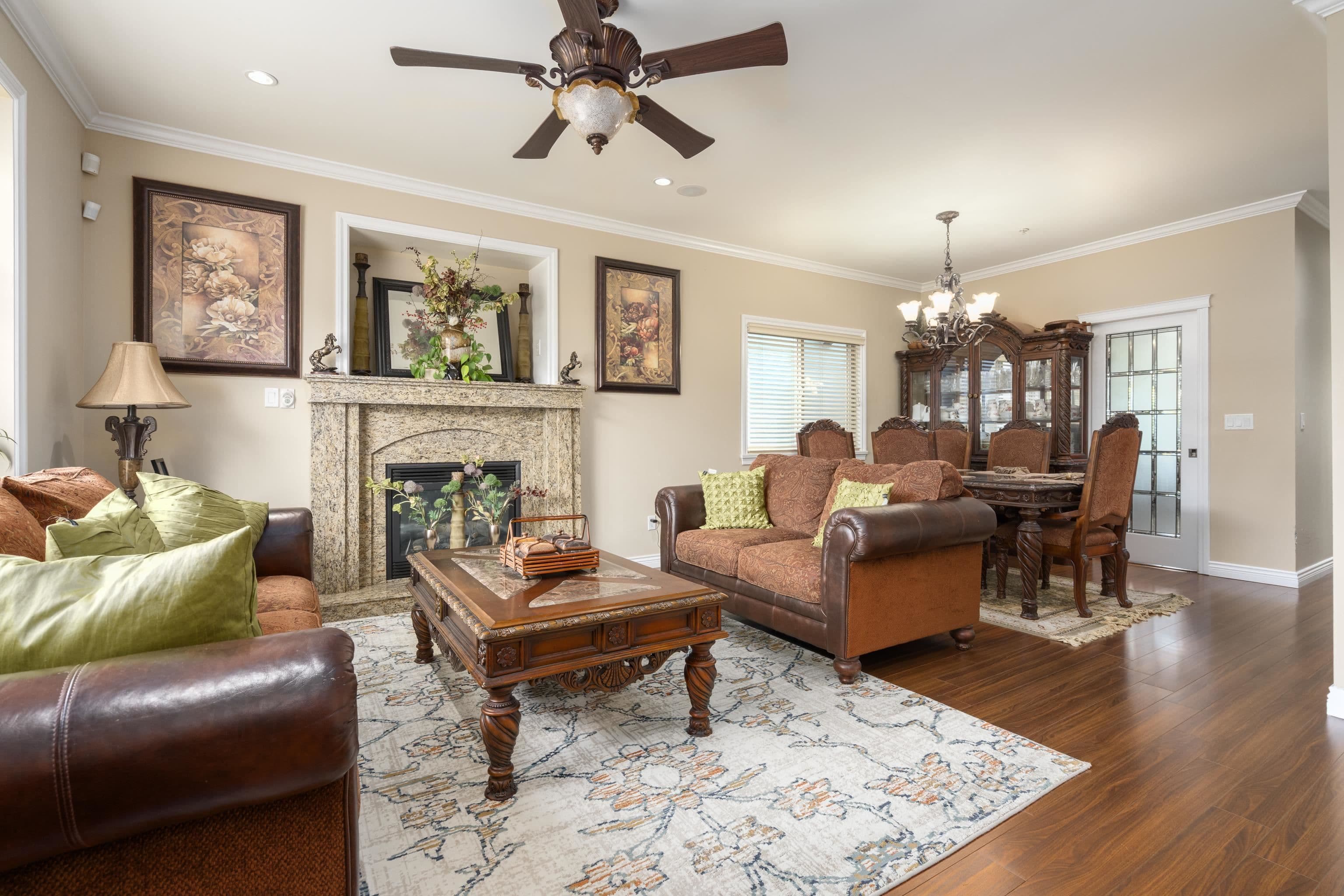 Property photo 82d62c80-018e-400c-adce-401812611f7c