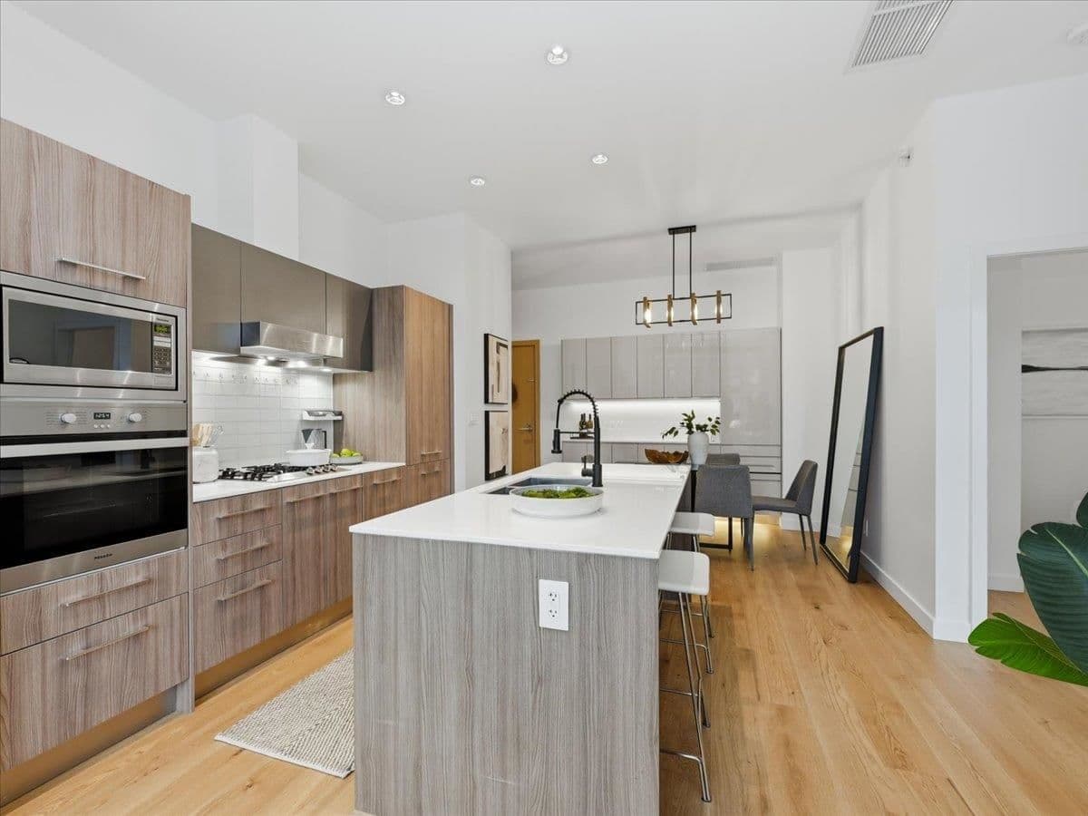 Property photo 8d11e756-5c36-475b-bc14-194c6c143724