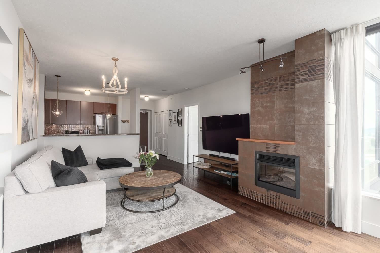 Property photo 8d8aeb10-9c03-4a94-8ecc-09a755a5bc37
