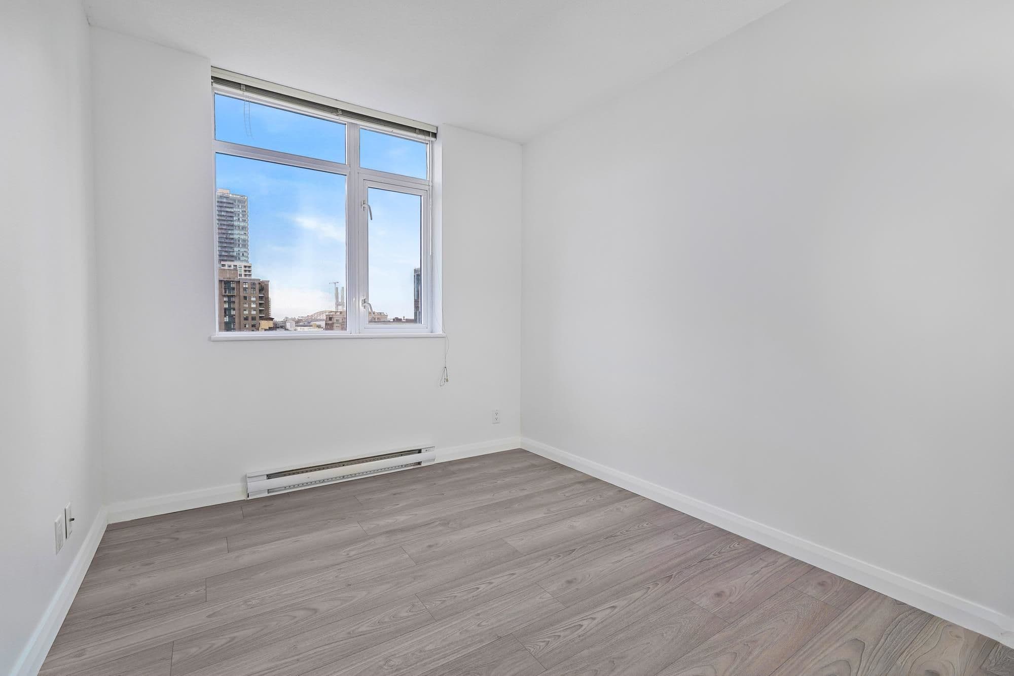 Property photo 8f6d01f6-3f8d-43e9-a94b-1a03518df5cd