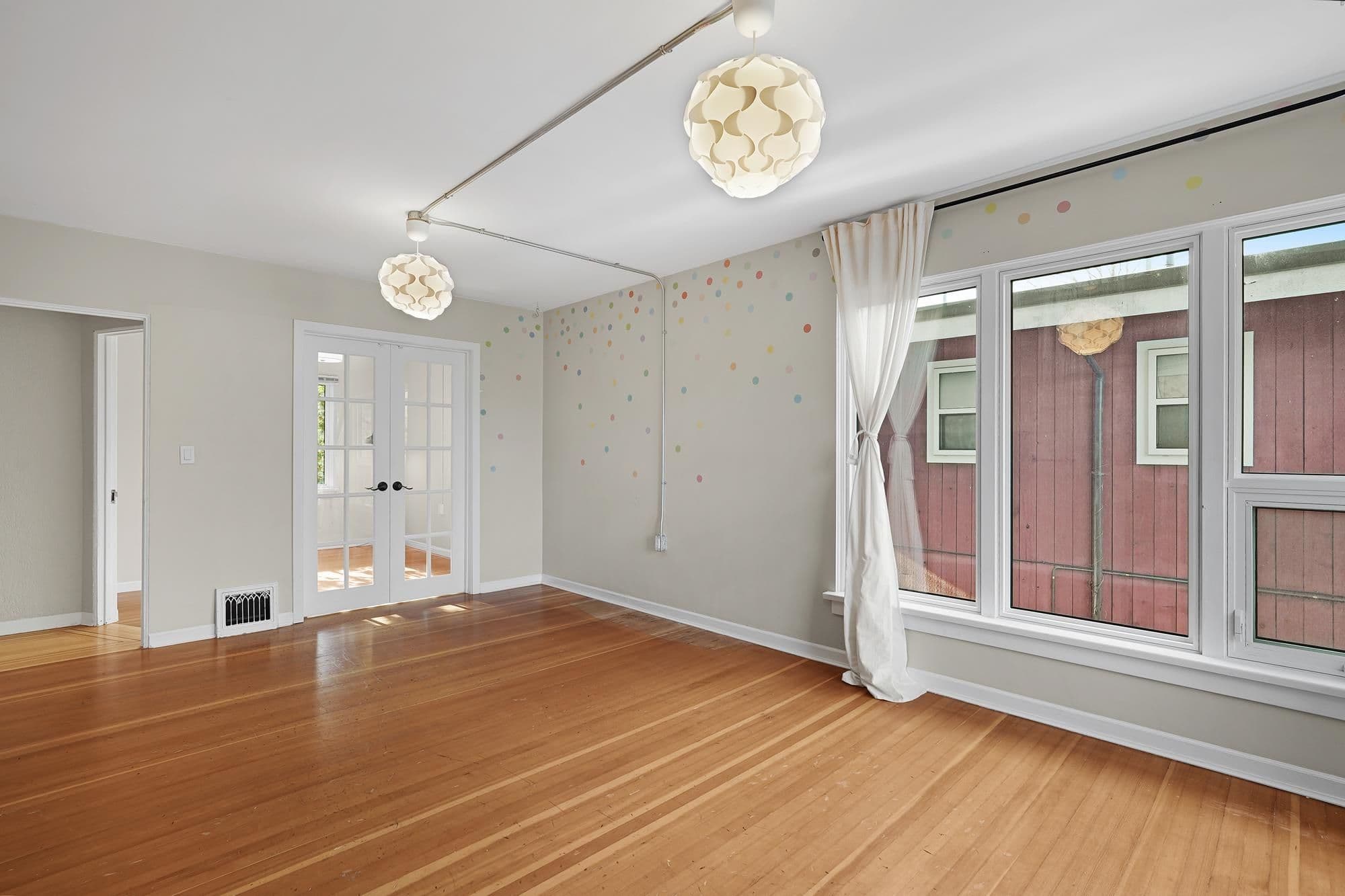 Property photo 923b2552-38d3-44ca-b4a4-e06ea6e43178