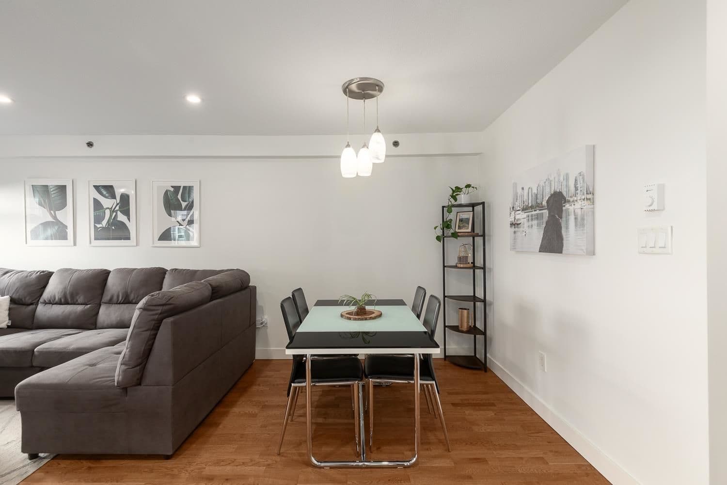 Property photo 9281f69b-5c74-4e52-87a3-ac07798d5c5d
