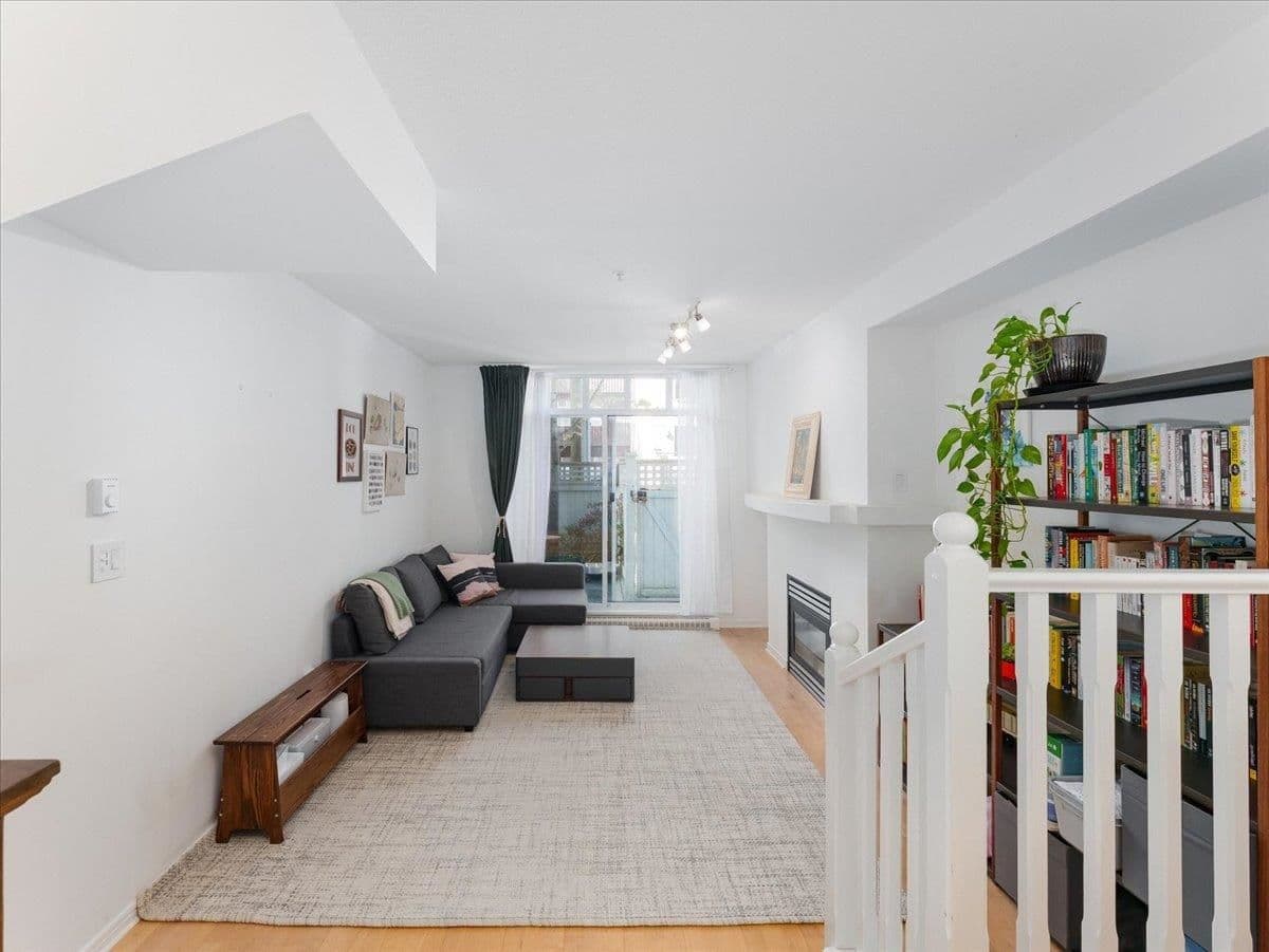 Property photo 96f570cc-7f9c-4475-8569-3e435be81d21