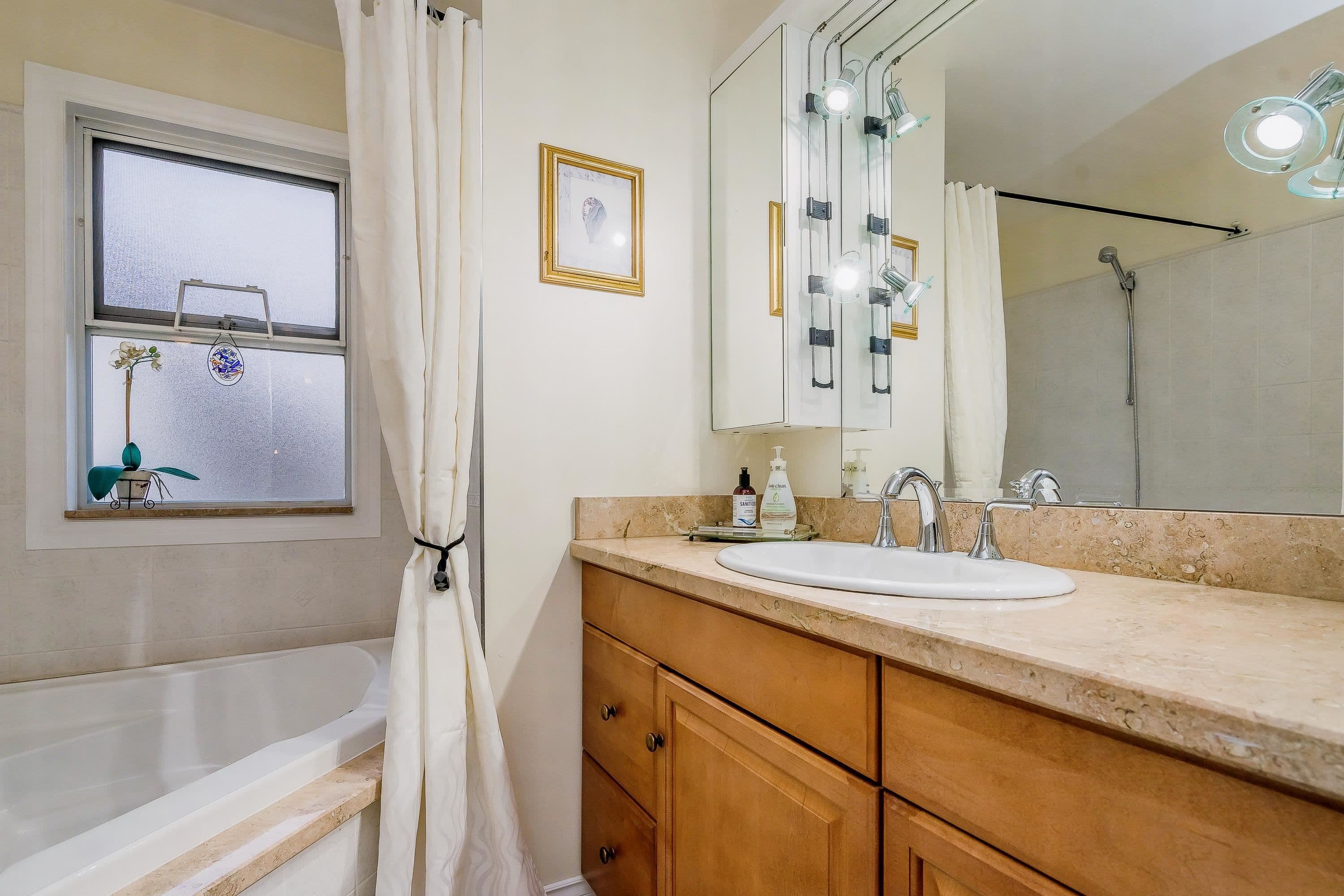 Property photo 9801e855-c51b-4c76-9ab2-a0b3d00385dc