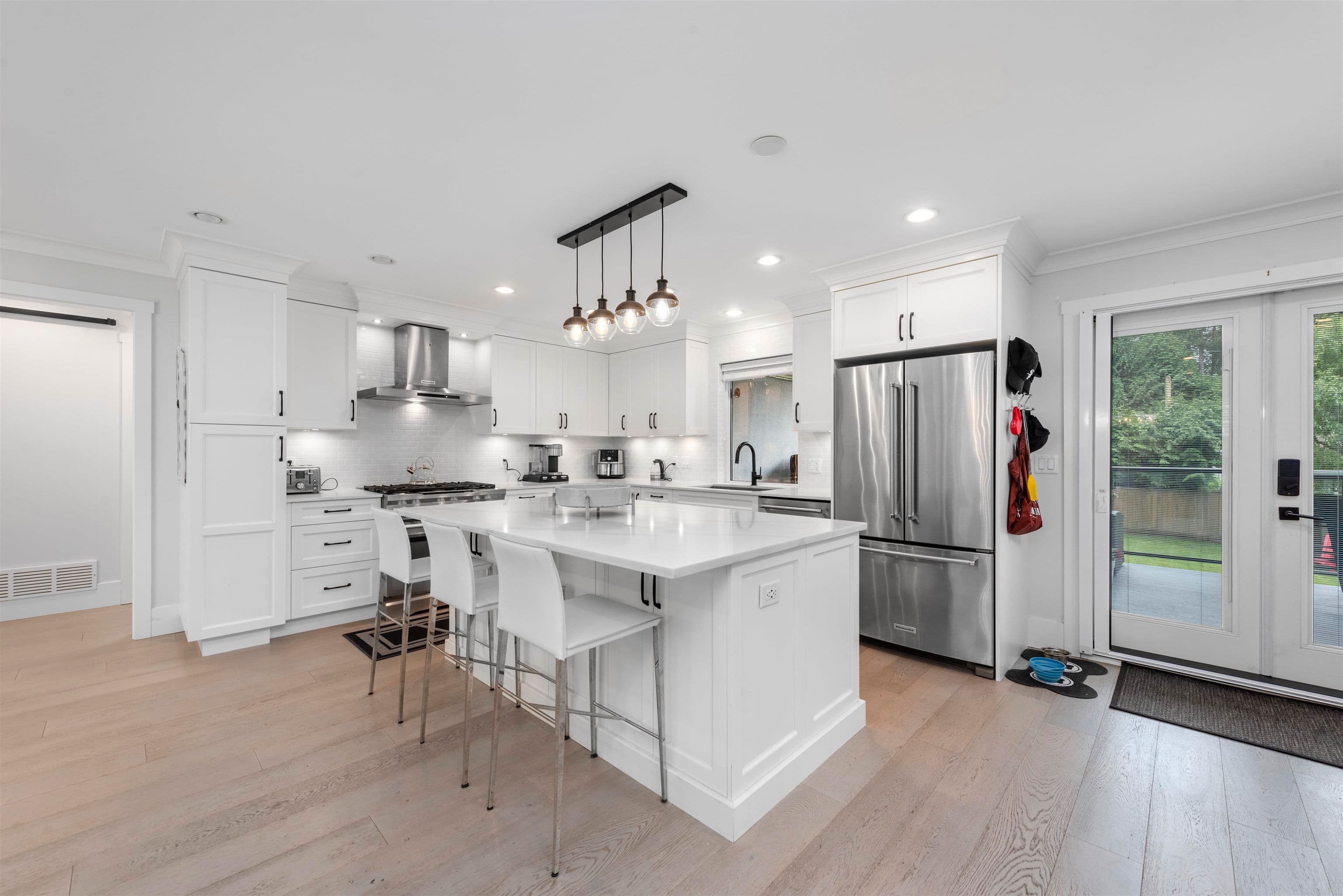 Property photo 98c799e6-0a95-4f6b-9ab8-a23d94254601