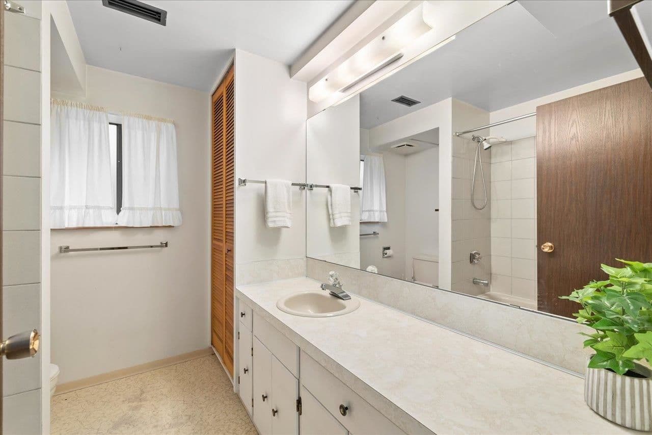 Property photo 9a297df6-cc38-4f66-8de3-024634875b83