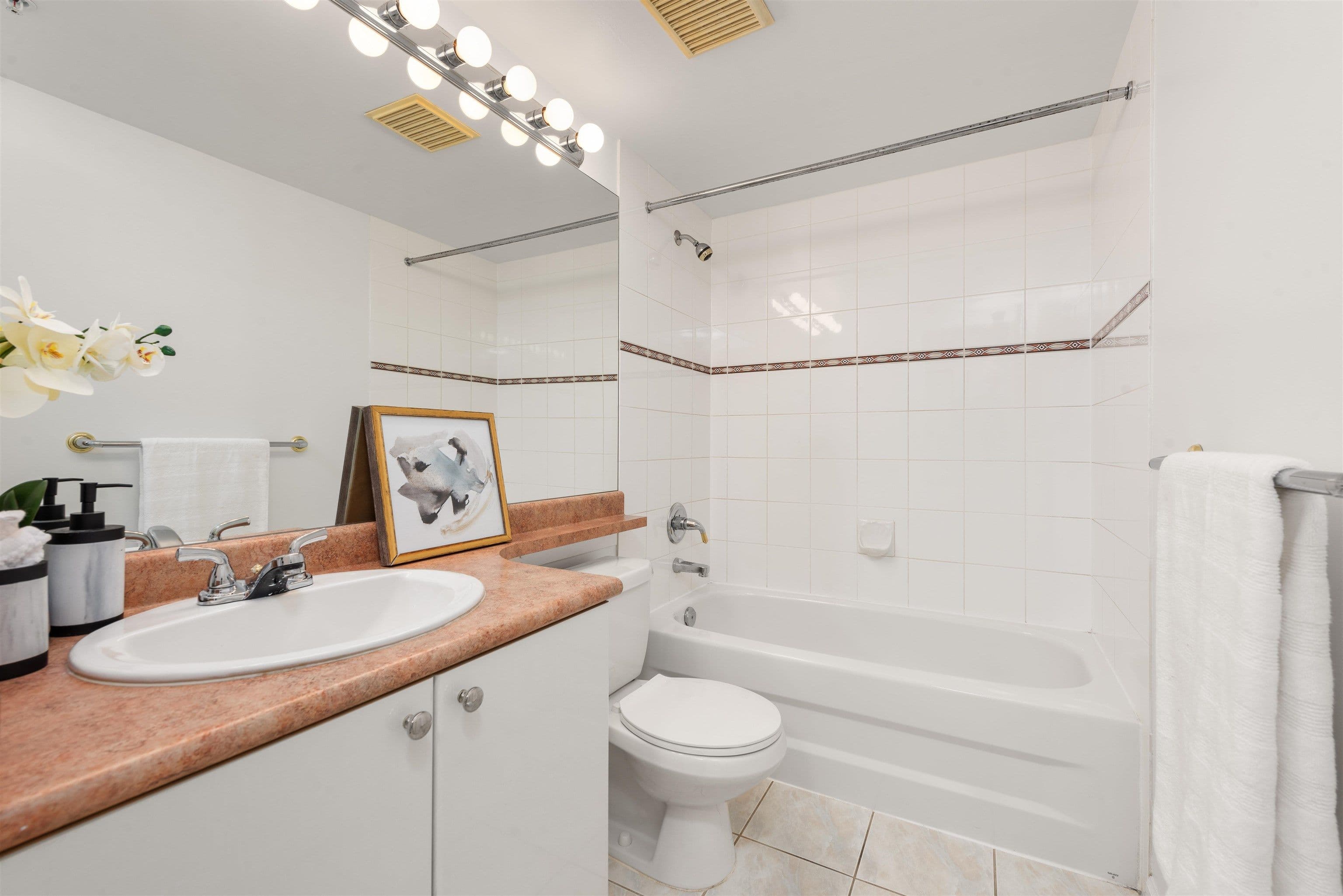 Property photo 9a4a48c6-d555-41fe-9962-574f712a646e