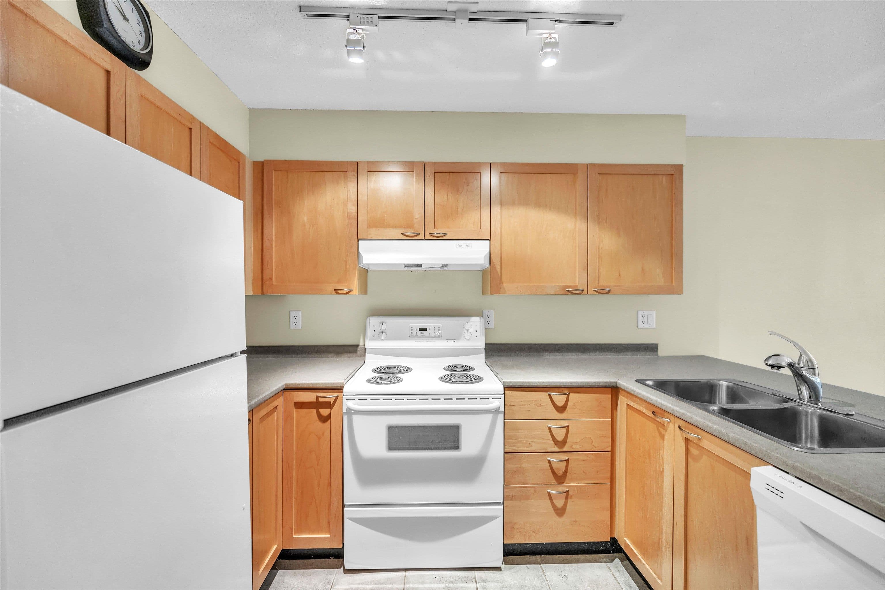 Property photo 9a615619-c51d-449c-811a-147e7859330a