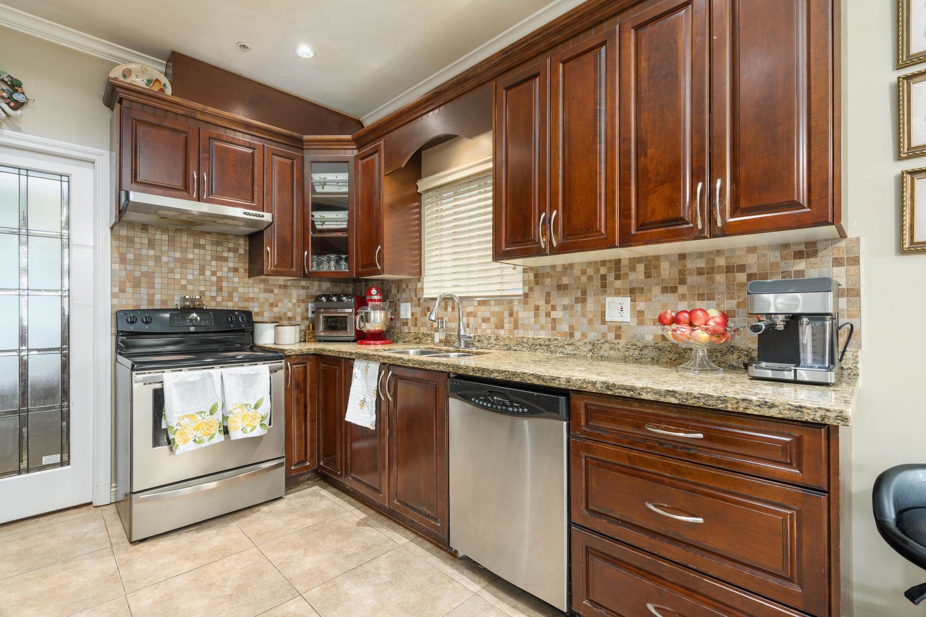 Property photo a0a37bc3-21b6-4d15-a0a4-2afb3216b588