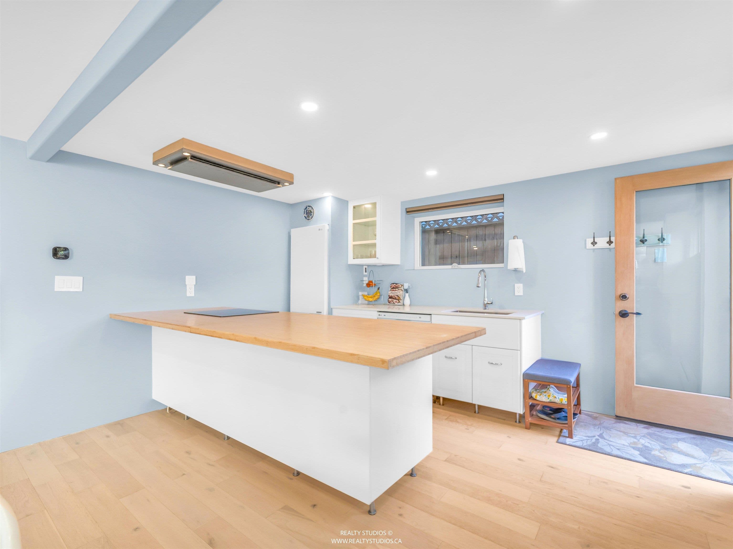 Property photo a7ec1b63-1230-45d3-927b-df37a07d0160