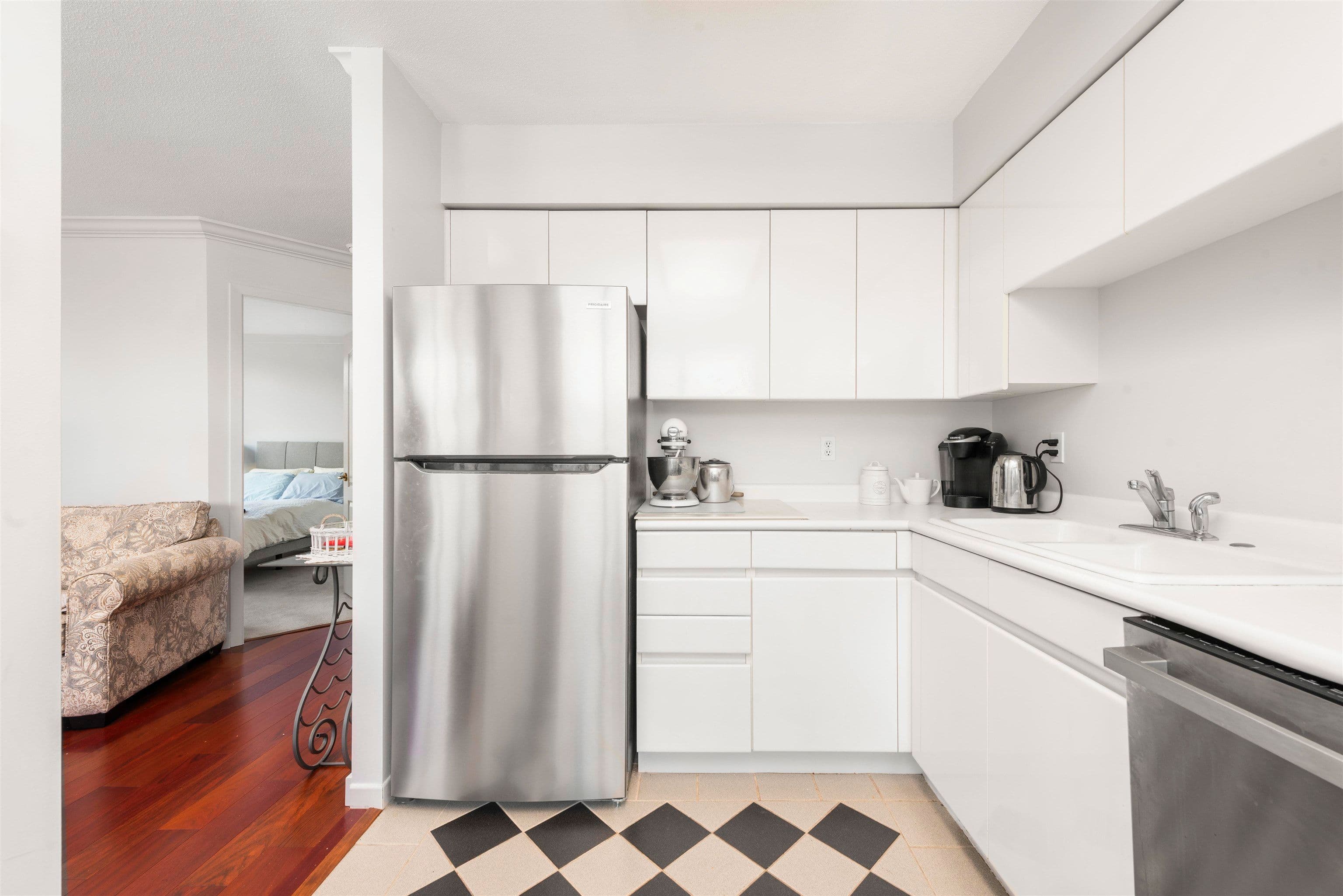 Property photo aa261061-f8f3-4f3e-85aa-67080fcc0706
