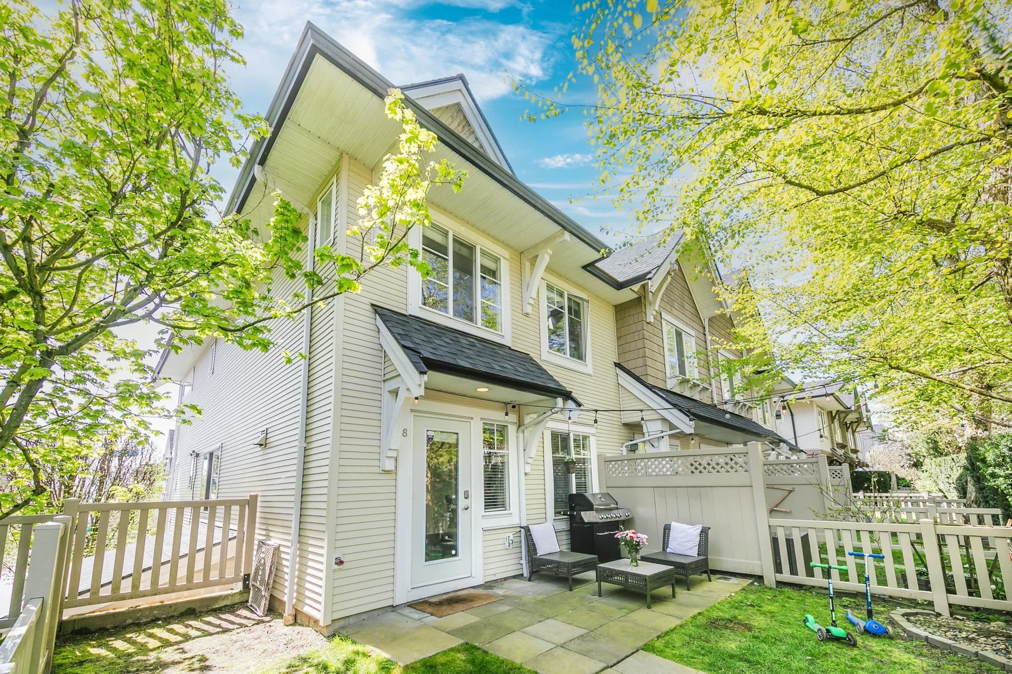 Property photo ab260253-71ff-41f4-9ef9-73717e320579