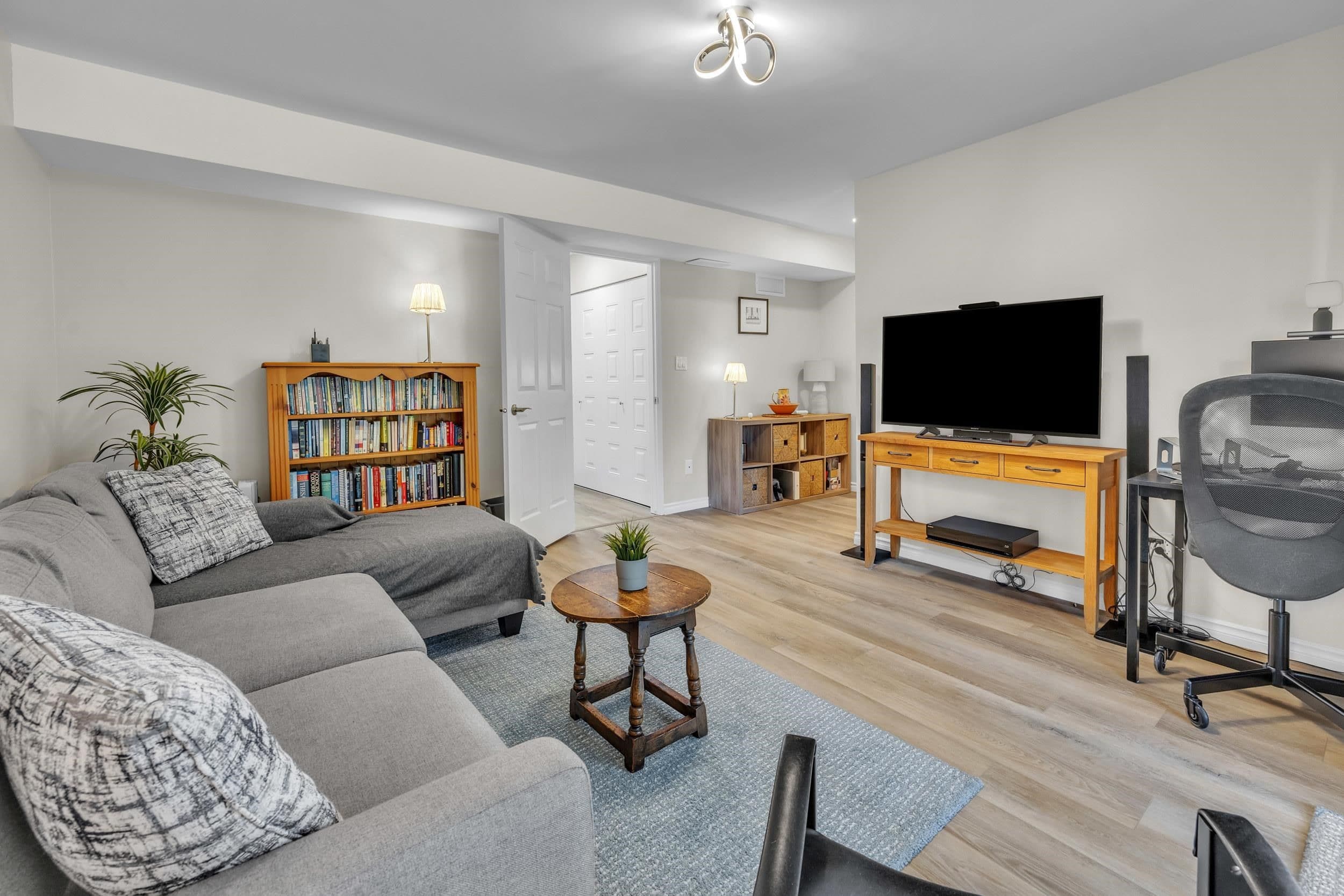 Property photo adf0dbbe-1665-4f84-844a-6dd36aaf21d3