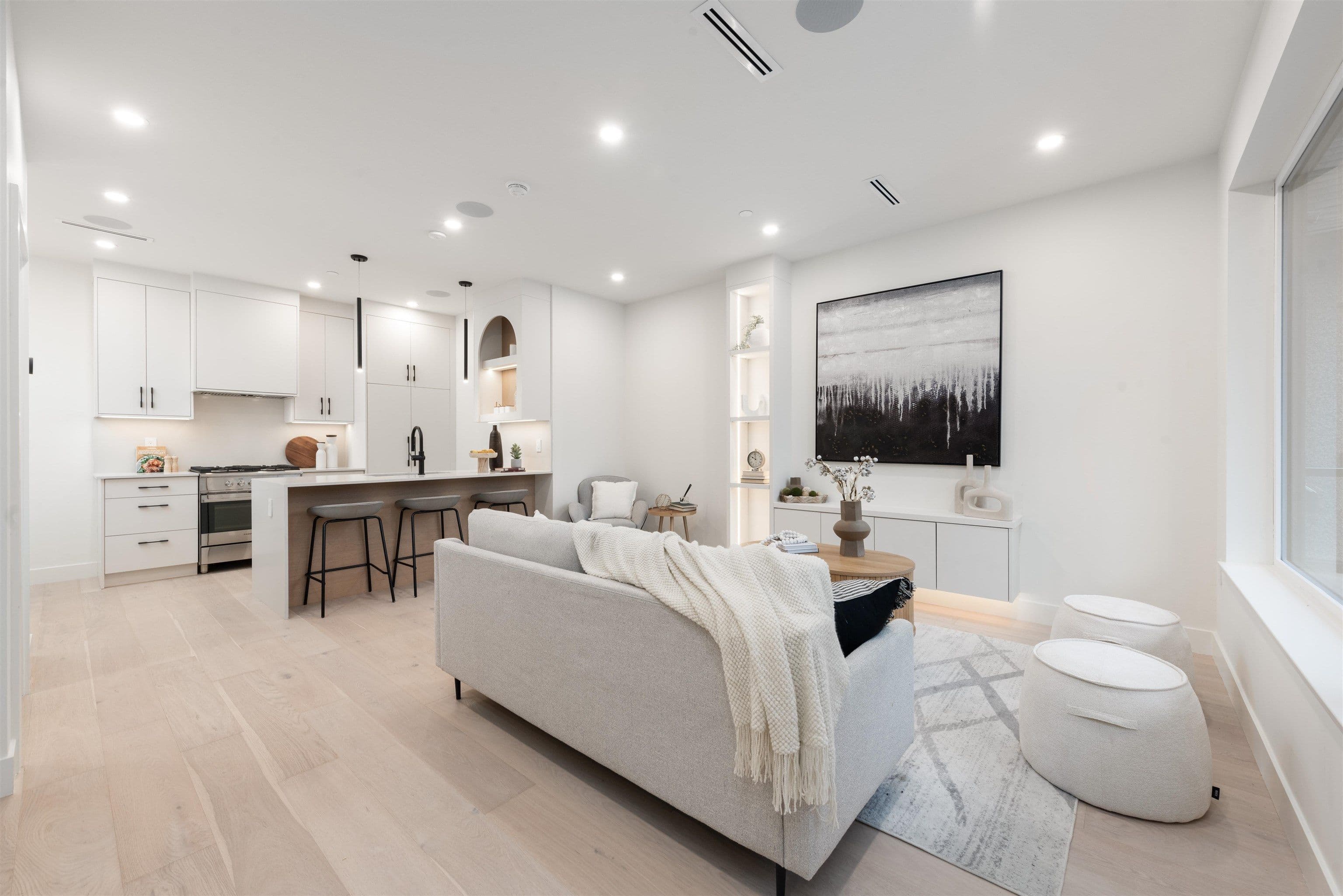 Property photo afd77d53-38ea-4bd2-b846-6f8da425d479